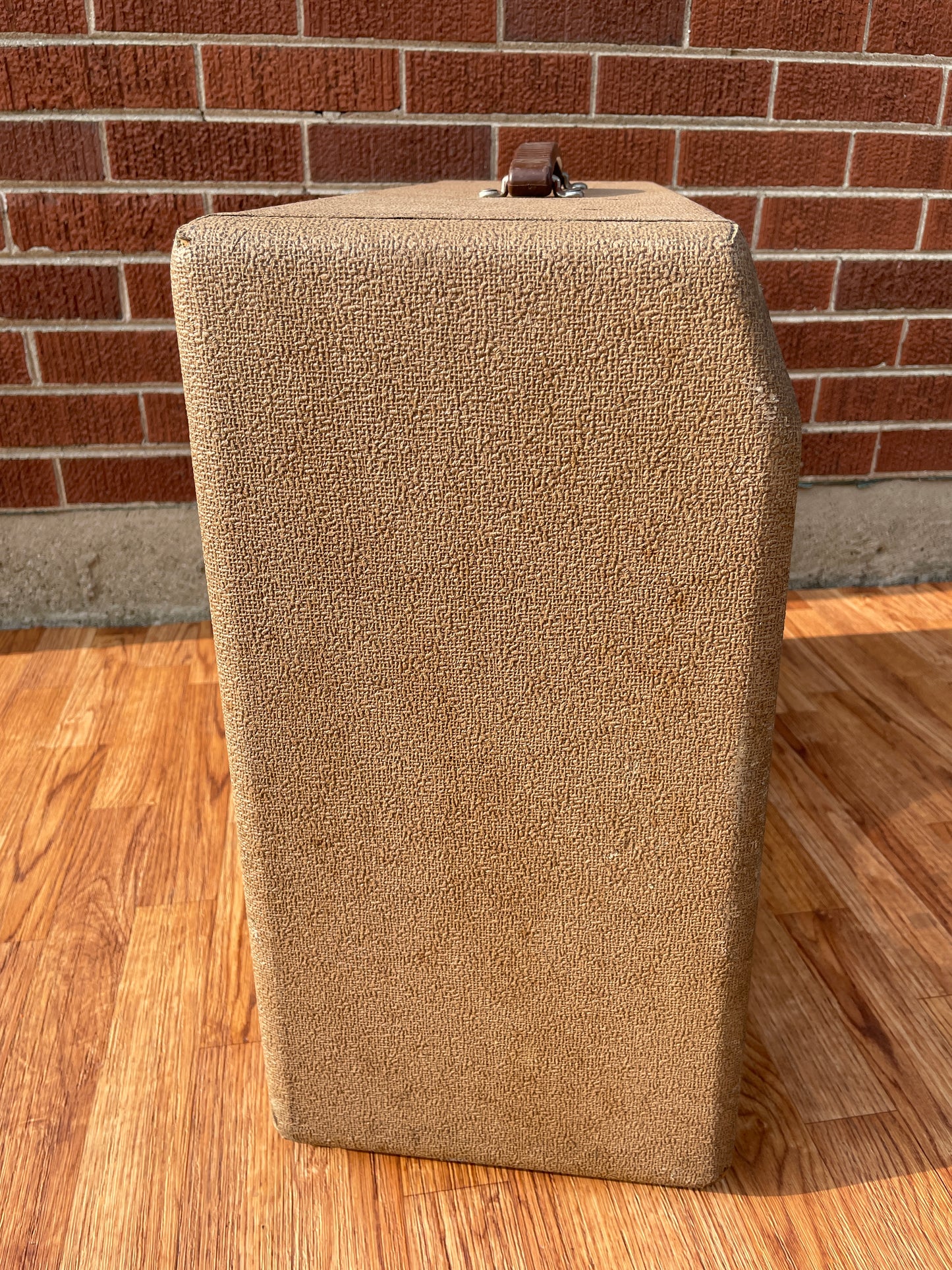 1959 Fender Vibrasonic Combo Amplifier Brown Tolex Cabinet Model 5G13 Label