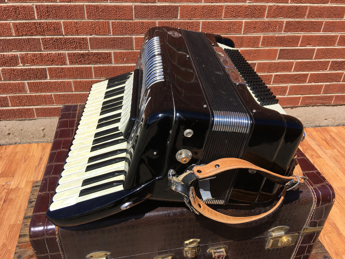 1950s Regent Accordion Made In Italy W/ Original Hard Case