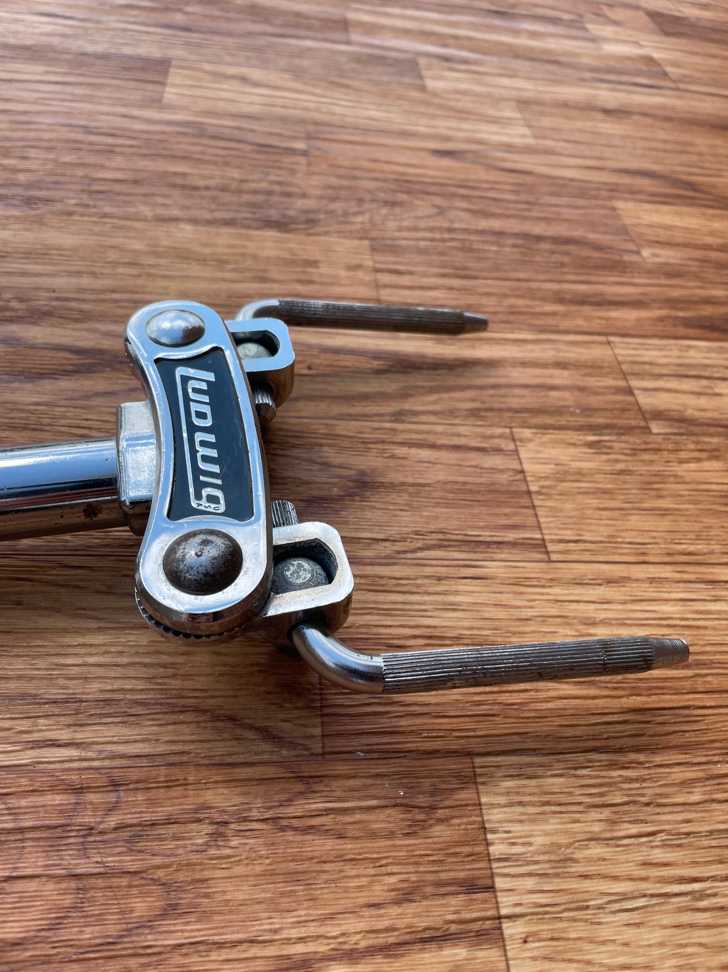 1970s Ludwig No. 781-2 Short Double Tom Post Holder Hollywood Big Beat