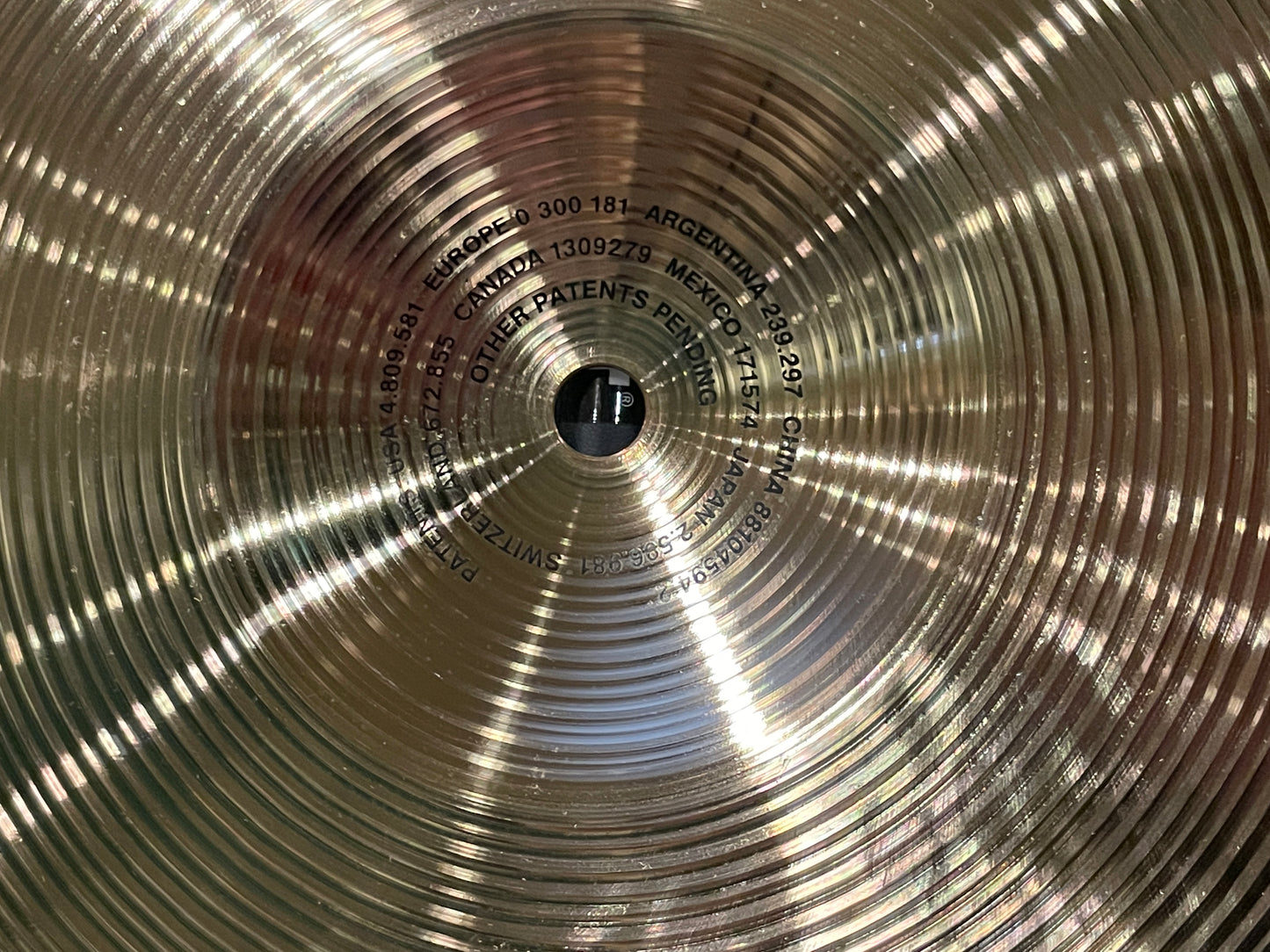 14" Paiste Signature Full Crash Cymbal 690g