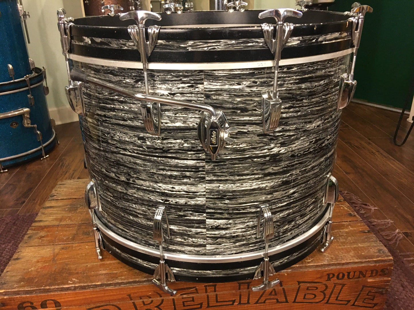 1967 Ludwig 14x22 Oyster Black Pearl Hollywood Bass Drum