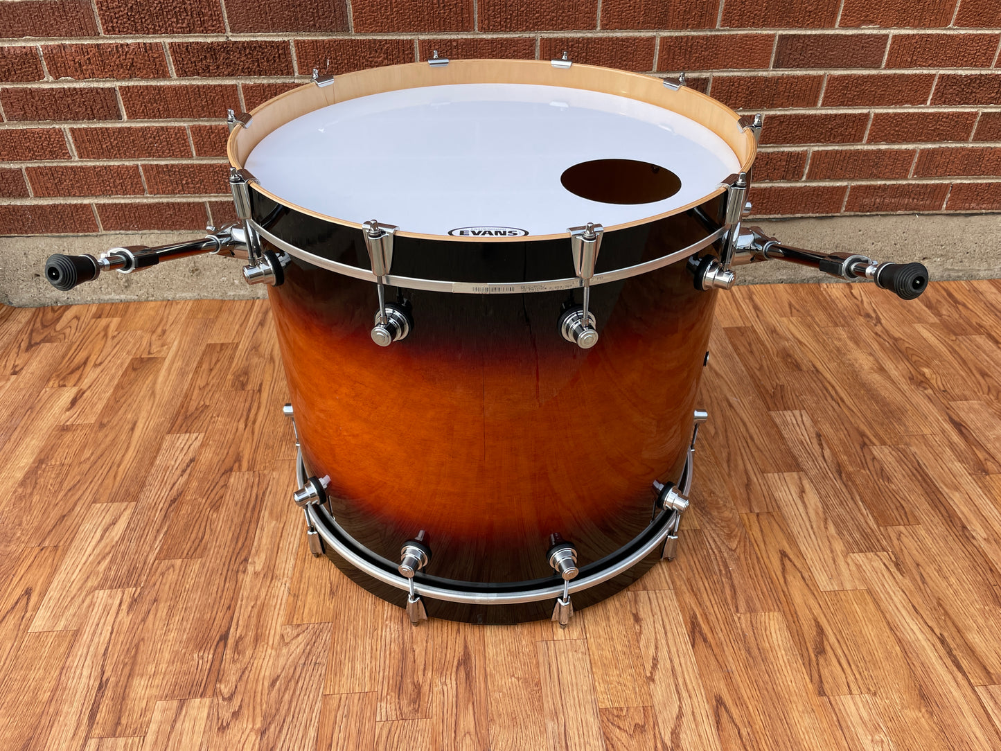 DW Design Series 18x22 Bass Drum Single Tobacco Burst Drum Workshop