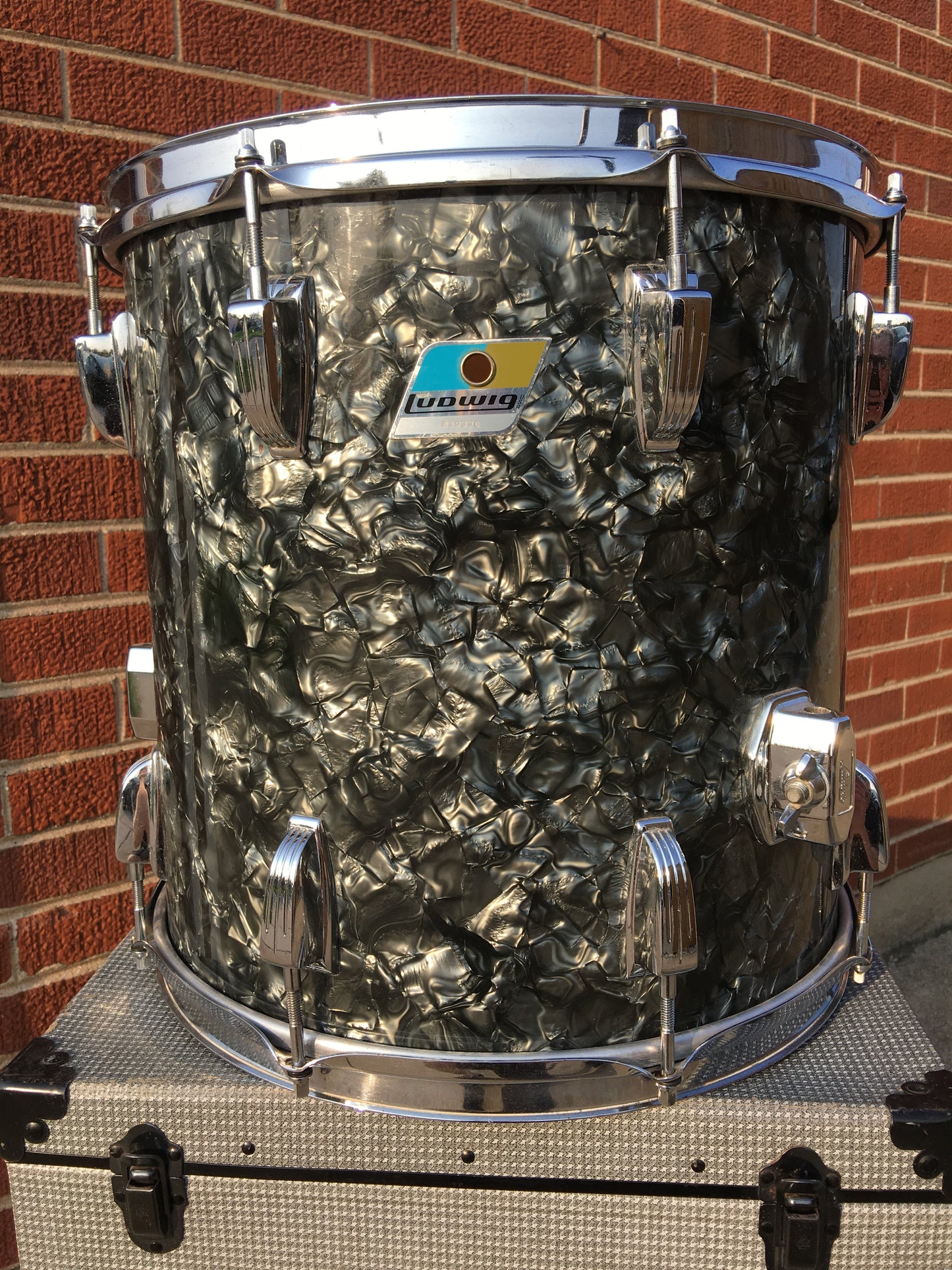 1971 Ludwig 14x14 Floor Tom drum - Black Diamond Pearl