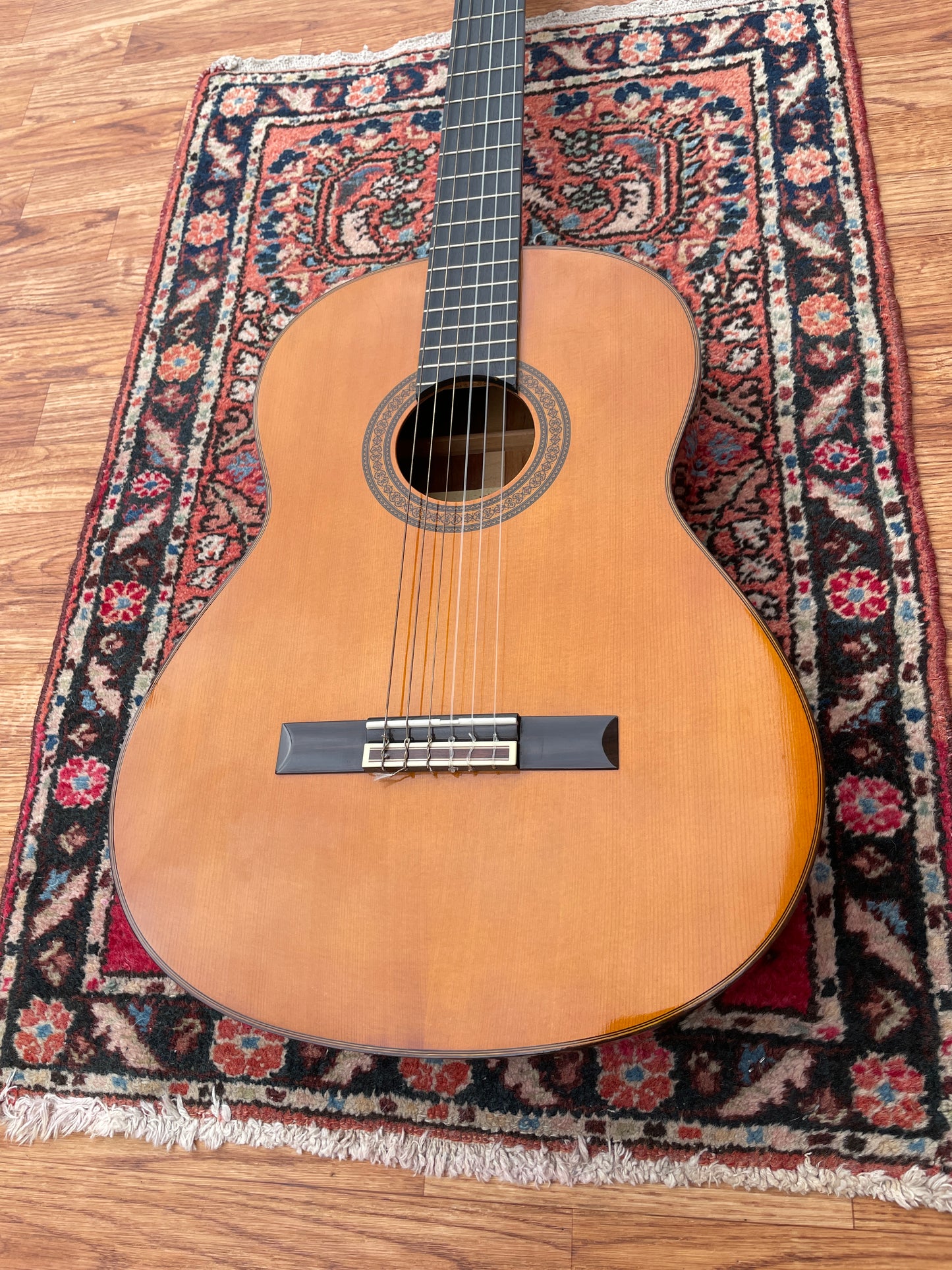 Vintage Yamaha G235 Classical Acoustic Guitar Natural