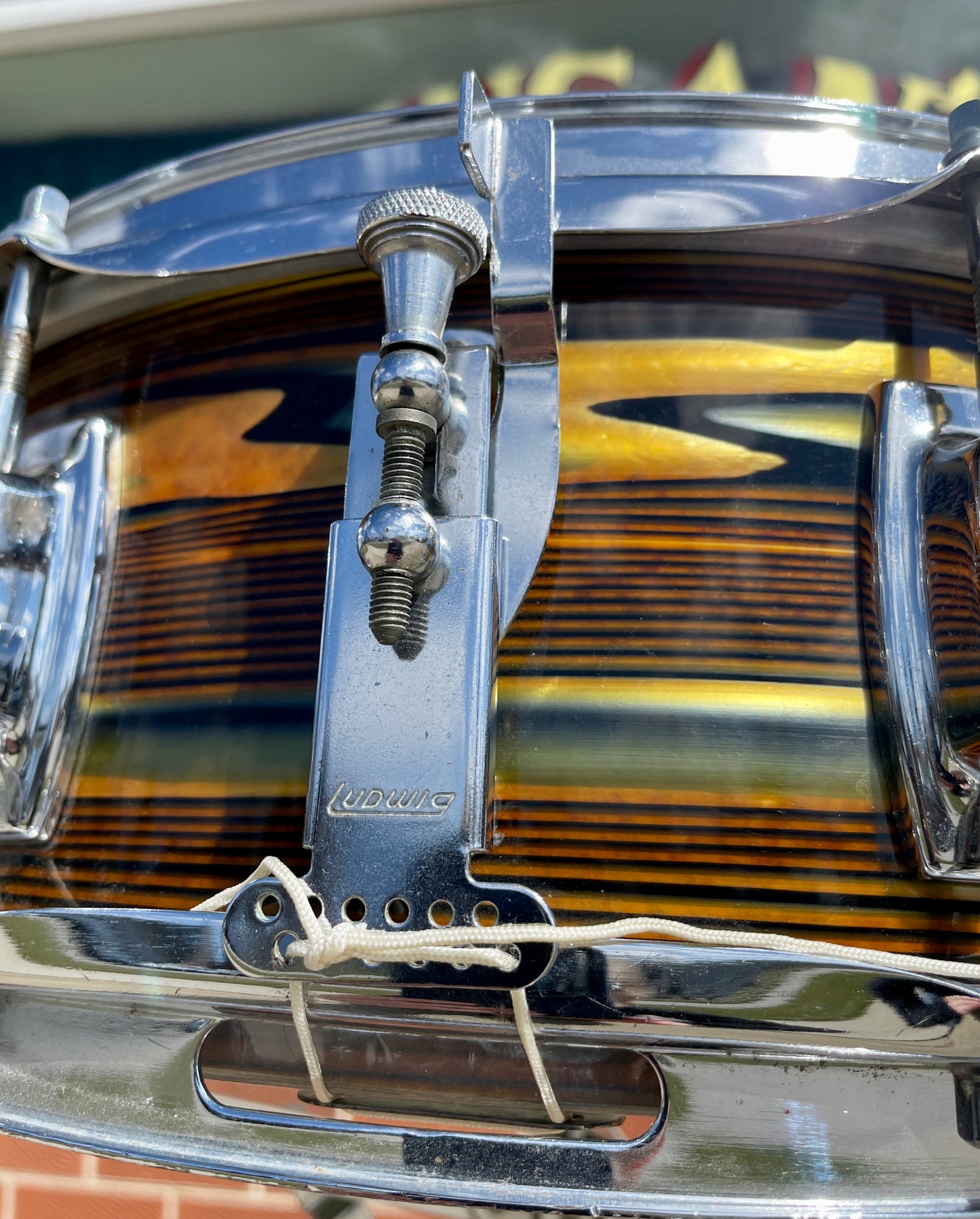 1971 Ludwig Standard 5x14 Snare Drum Lemon Strata