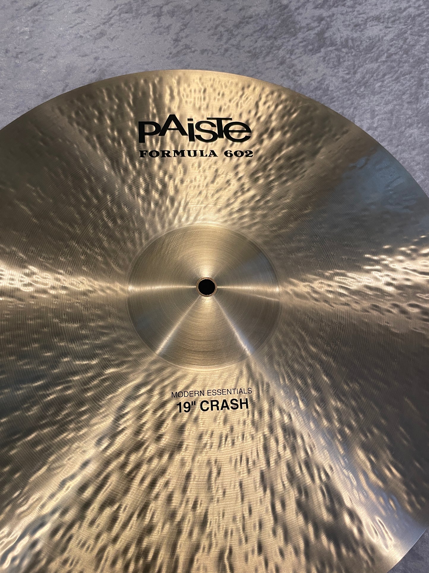 19" Paiste 602 Modern Essentials Crash Cymbal 1660g