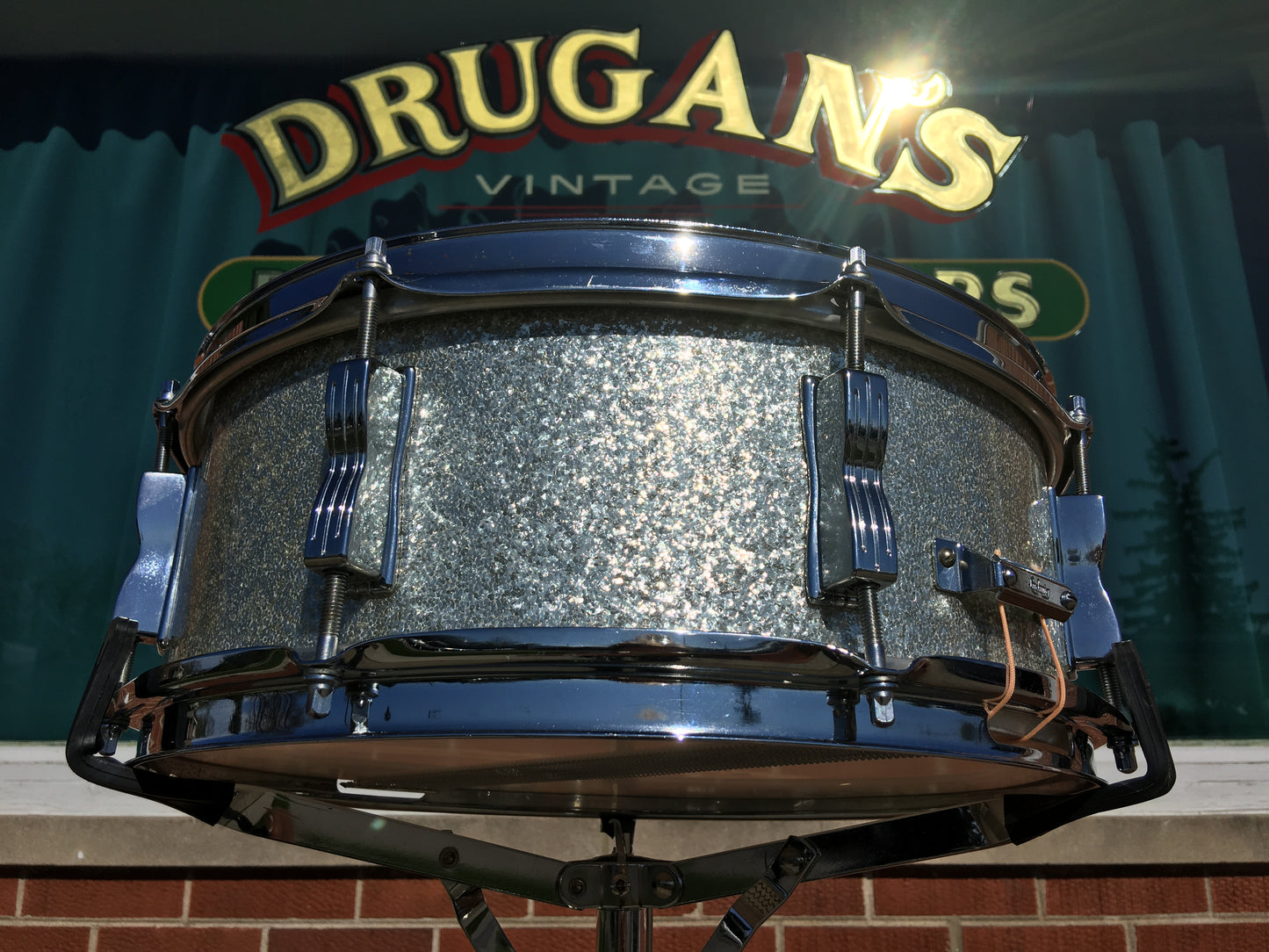 1968 Ludwig 5x14 Jazz Festival 8 Lug Snare Drum Silver Sparkle