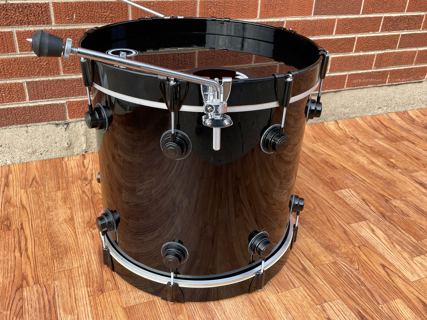 2004 DW 16x18 Virgin Bass Drum Black Lacquer Drum Workshop Collector's Series