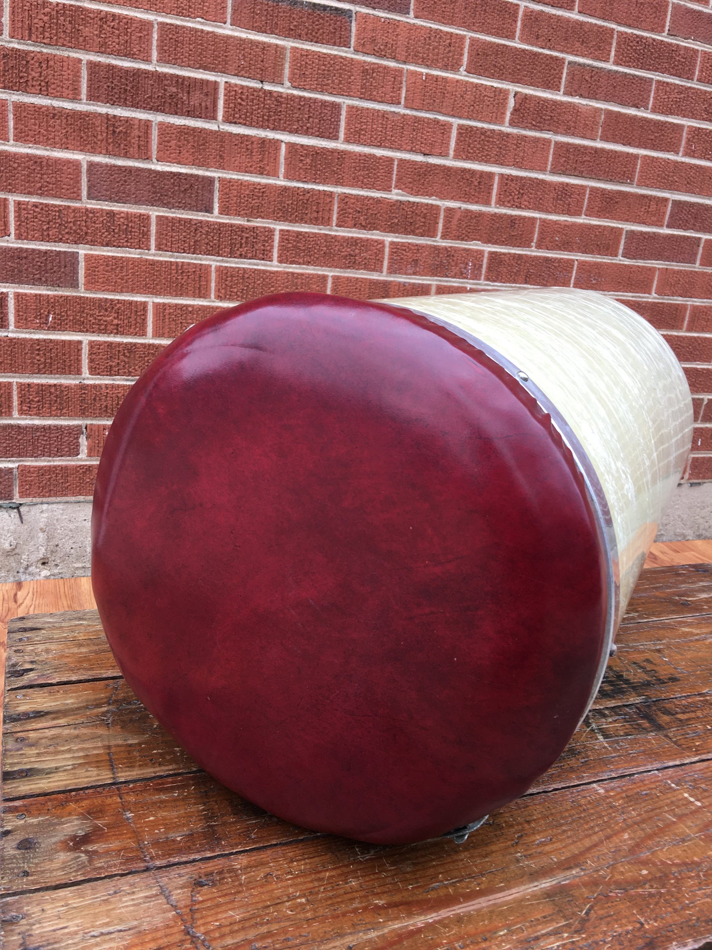 Rare 1950s/1960s Ludwig Canister Throne White Marine Pearl