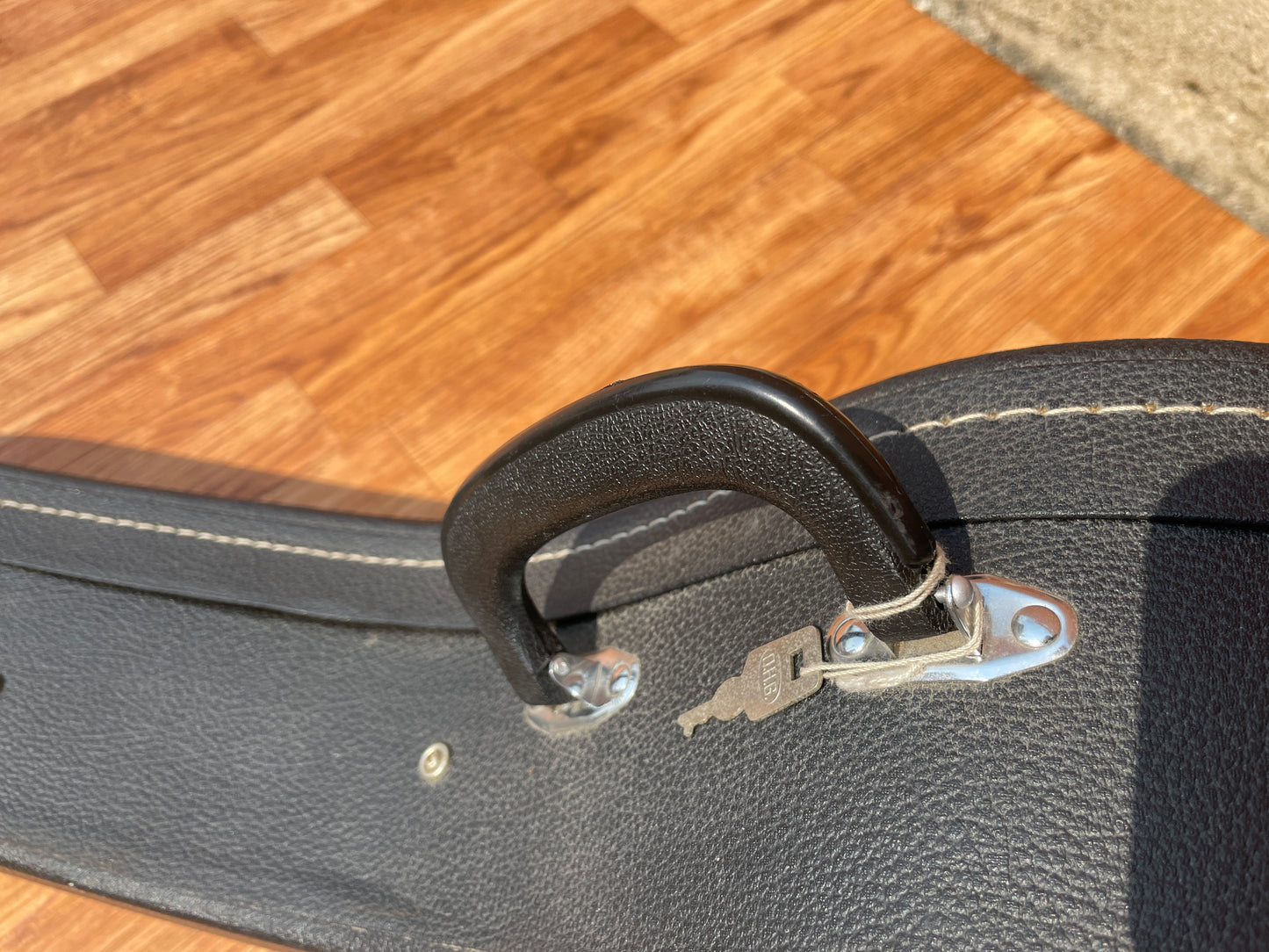 1960s Vintage Blue Liner Classical Guitar Case