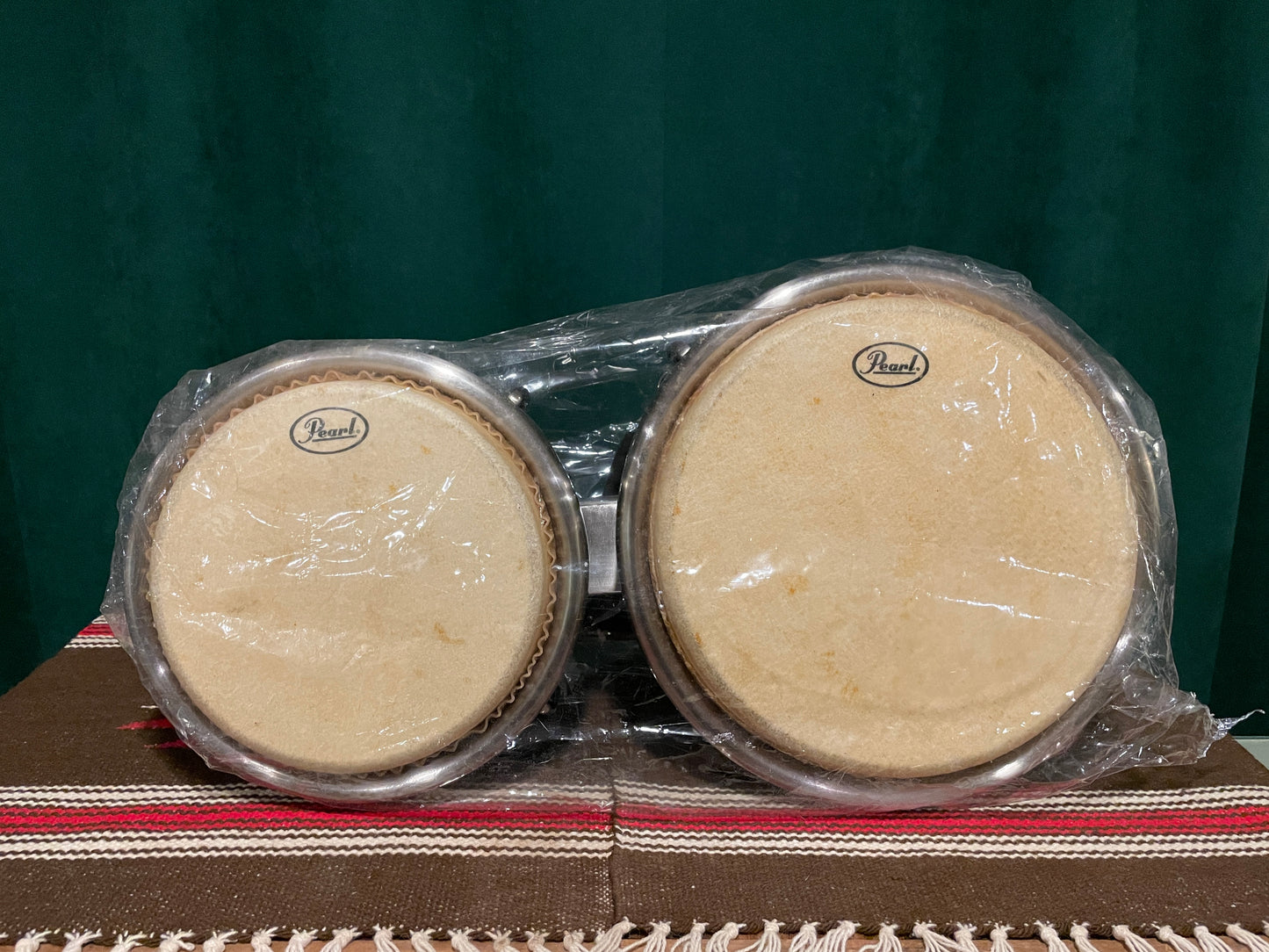 New Pearl Elite Series Fiberglass Bongos Black