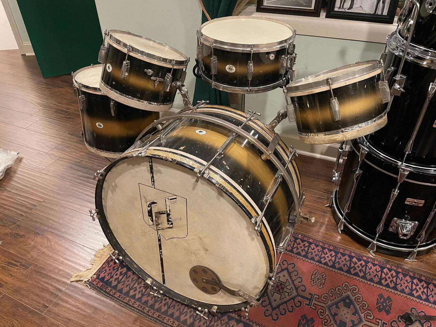 1940 Ludwig & Ludwig Swing Sensation Pre-War Drum Set Black/Gold Duco