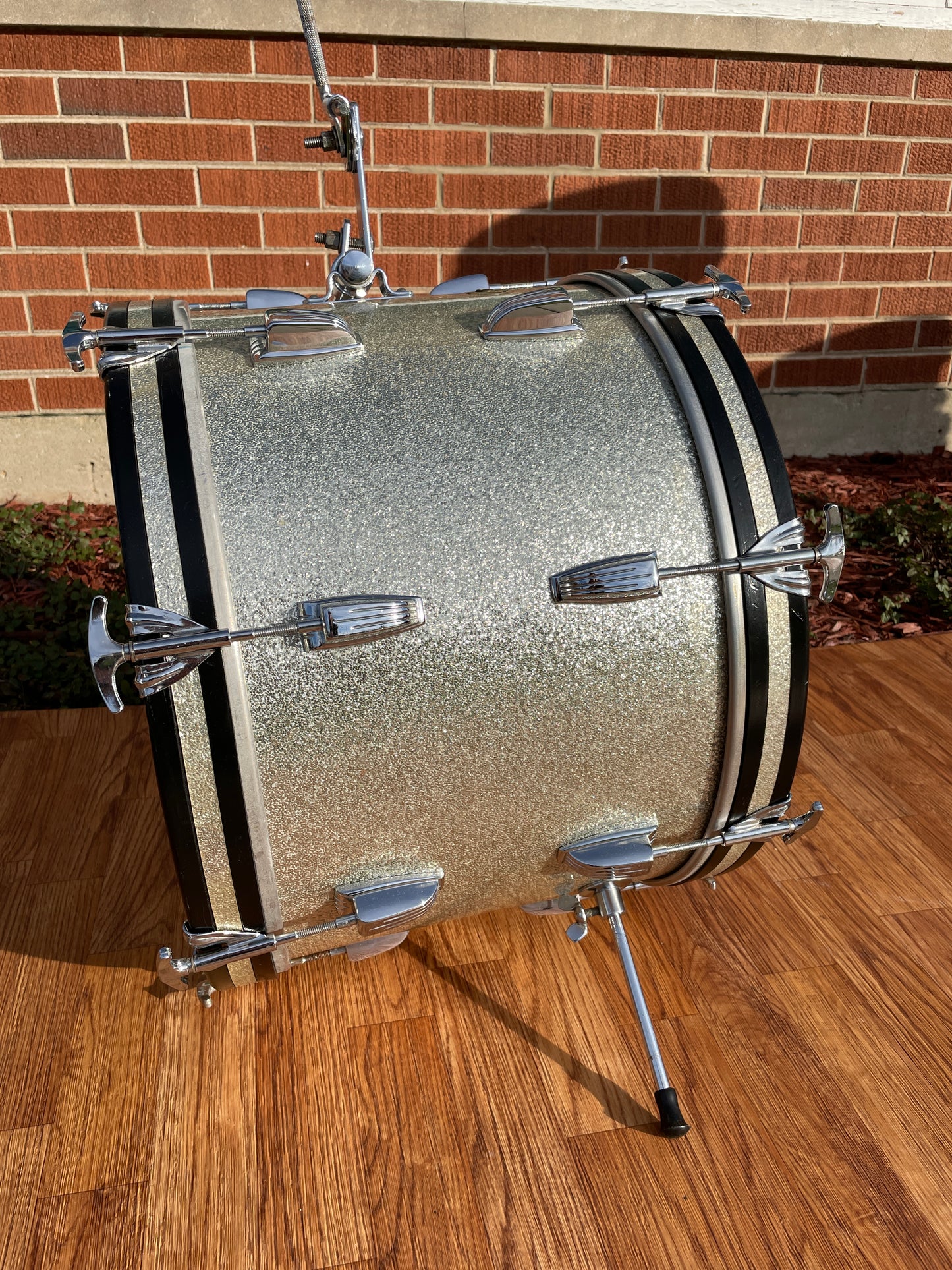 1966 Ludwig Jazzette Silver Sparkle Drum Set 12x18/12/14