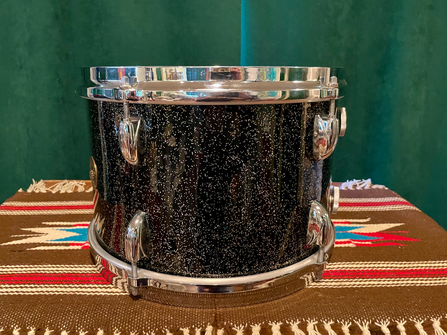 1960s Gretsch 8x12 No. 4415 Tom Drum Anniversary Sparkle Round Badge