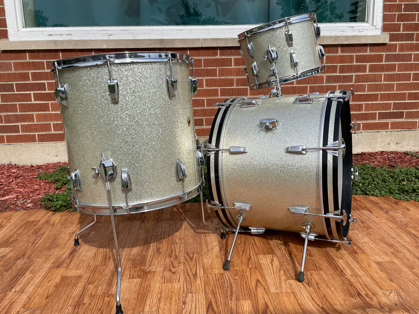 1964 Ludwig Super Beat Drum Set Silver Sparkle 20/13/16 COB