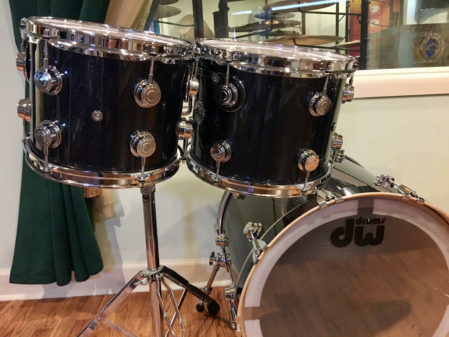 DW Collector's Series 5pc Pure Maple Drum Set Gun Metal Sparkle Glass 22/10/12/14/16