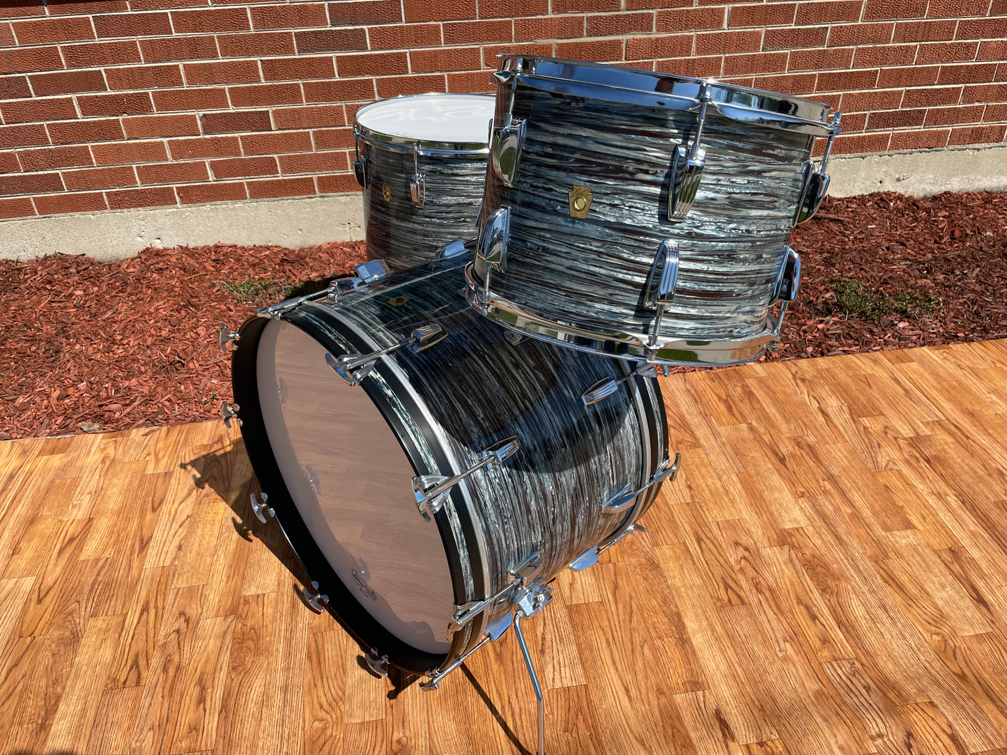 1968 Ludwig Super Classic Drum Set Oyster Blue Pearl 22/13/16