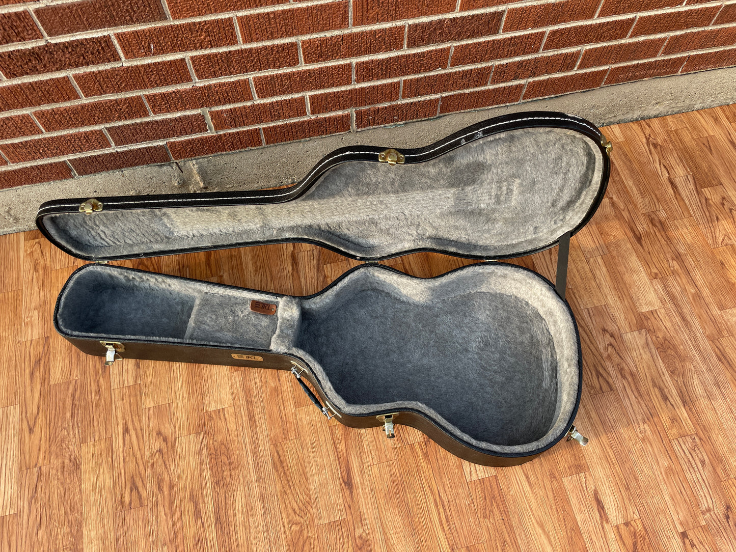 TKL Premier Model 7800 Classical / 00 Hardshell Acoustic Case