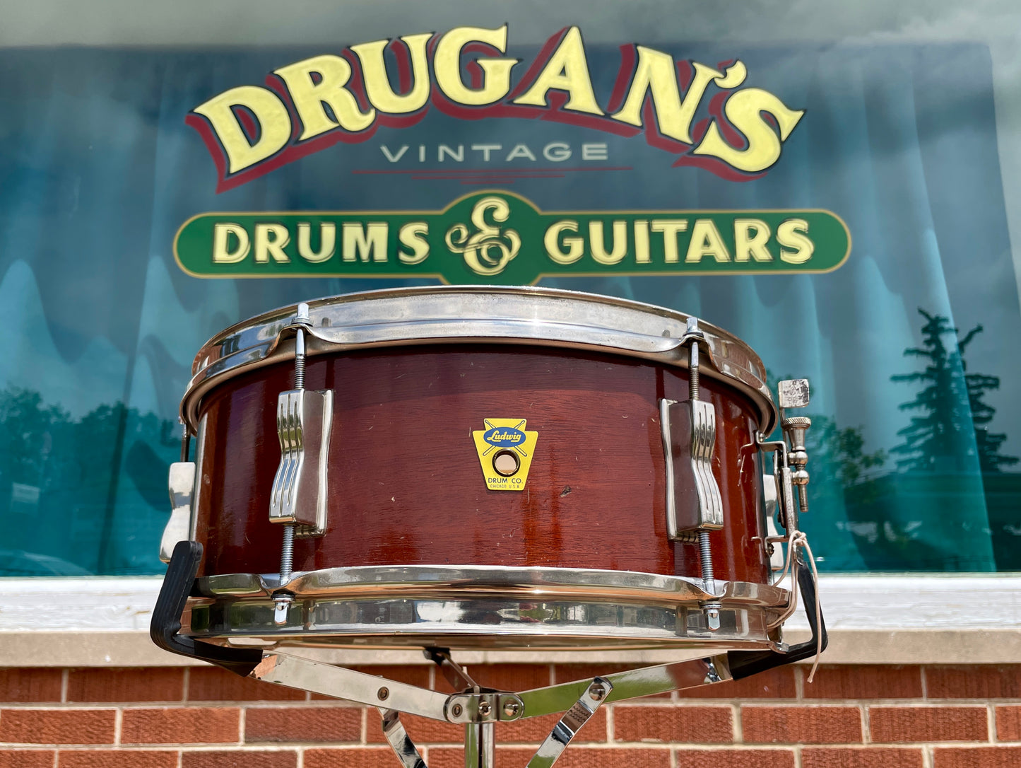 1958-59 Ludwig 5.5x14 Pioneer Transition (Trans) Badge Snare Drum Mahogany