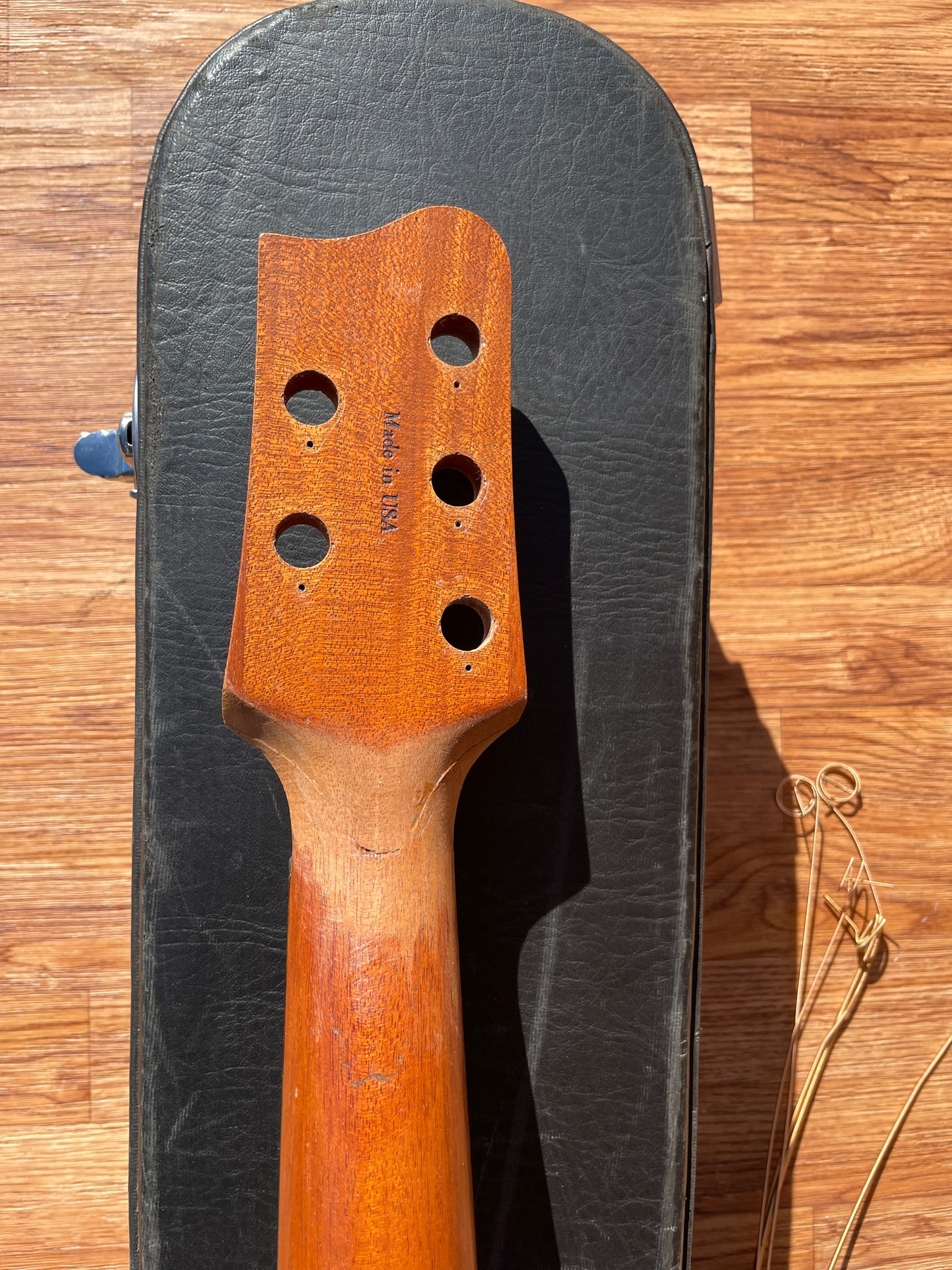 Tacoma Thunderchief 5-String Acoustic Bass Natural CB105C