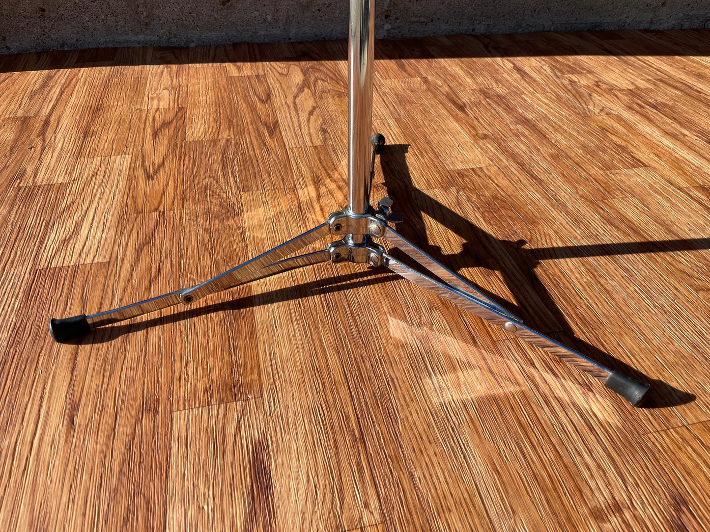 Early 1960s Ludwig No. 1400 Flat Base Straight Cymbal Stand