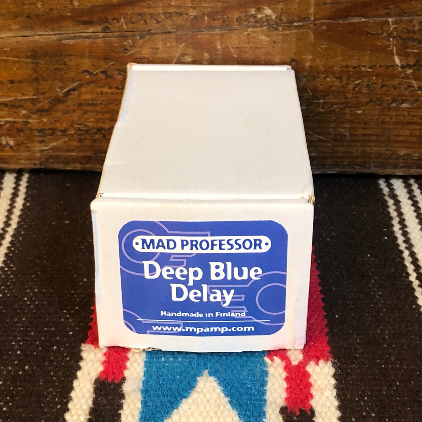 Mad Professor Hand Wired Deep Blue Delay Pedal w/ Box