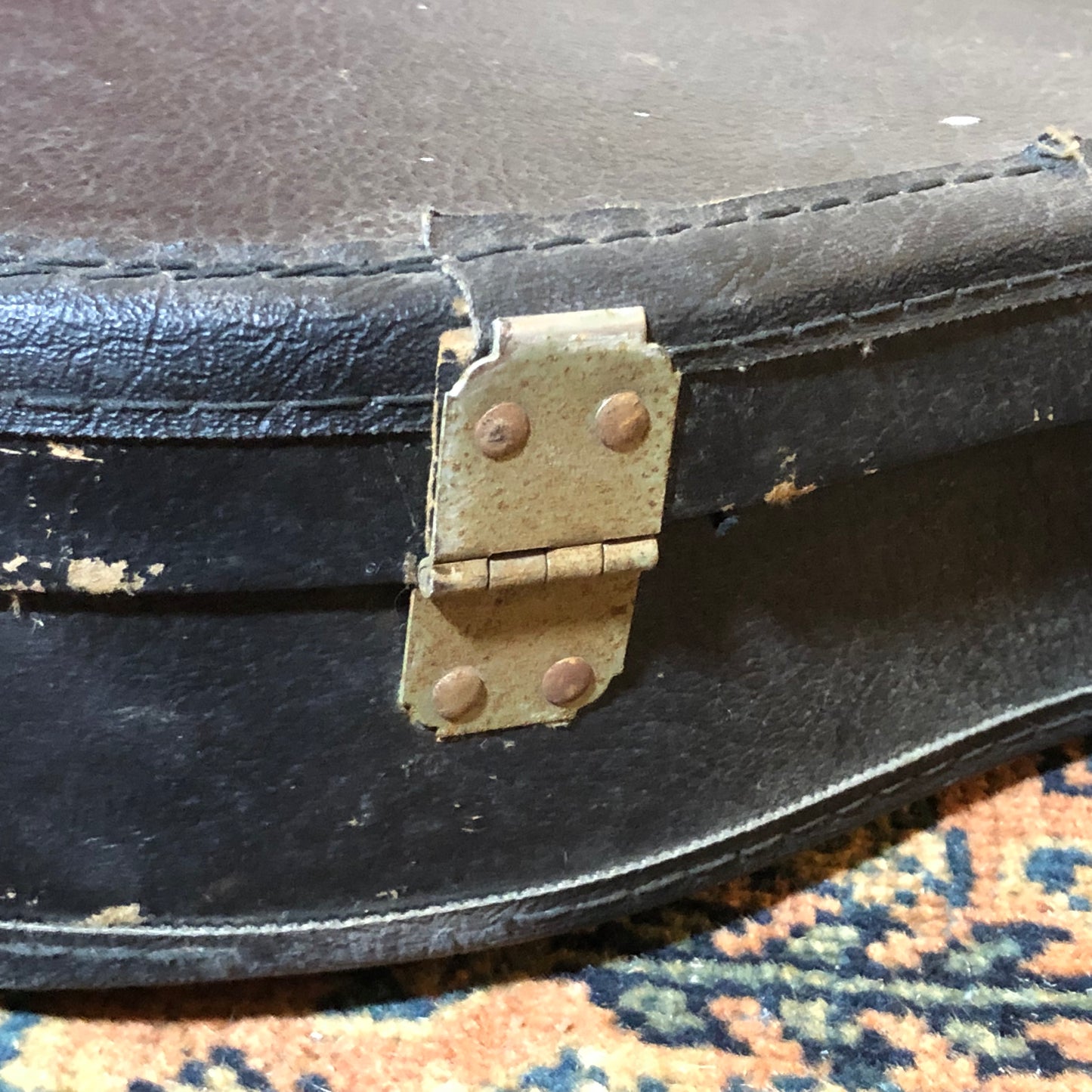 Vintage 1960s Gibson SG Junior / Special Softshell Chipboard Guitar Case Black / Brown Interior