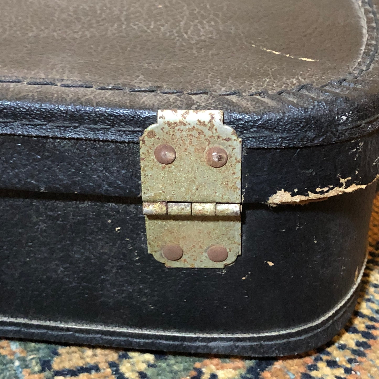 Vintage 1960s Gibson SG Junior / Special Softshell Chipboard Guitar Case Black / Brown Interior