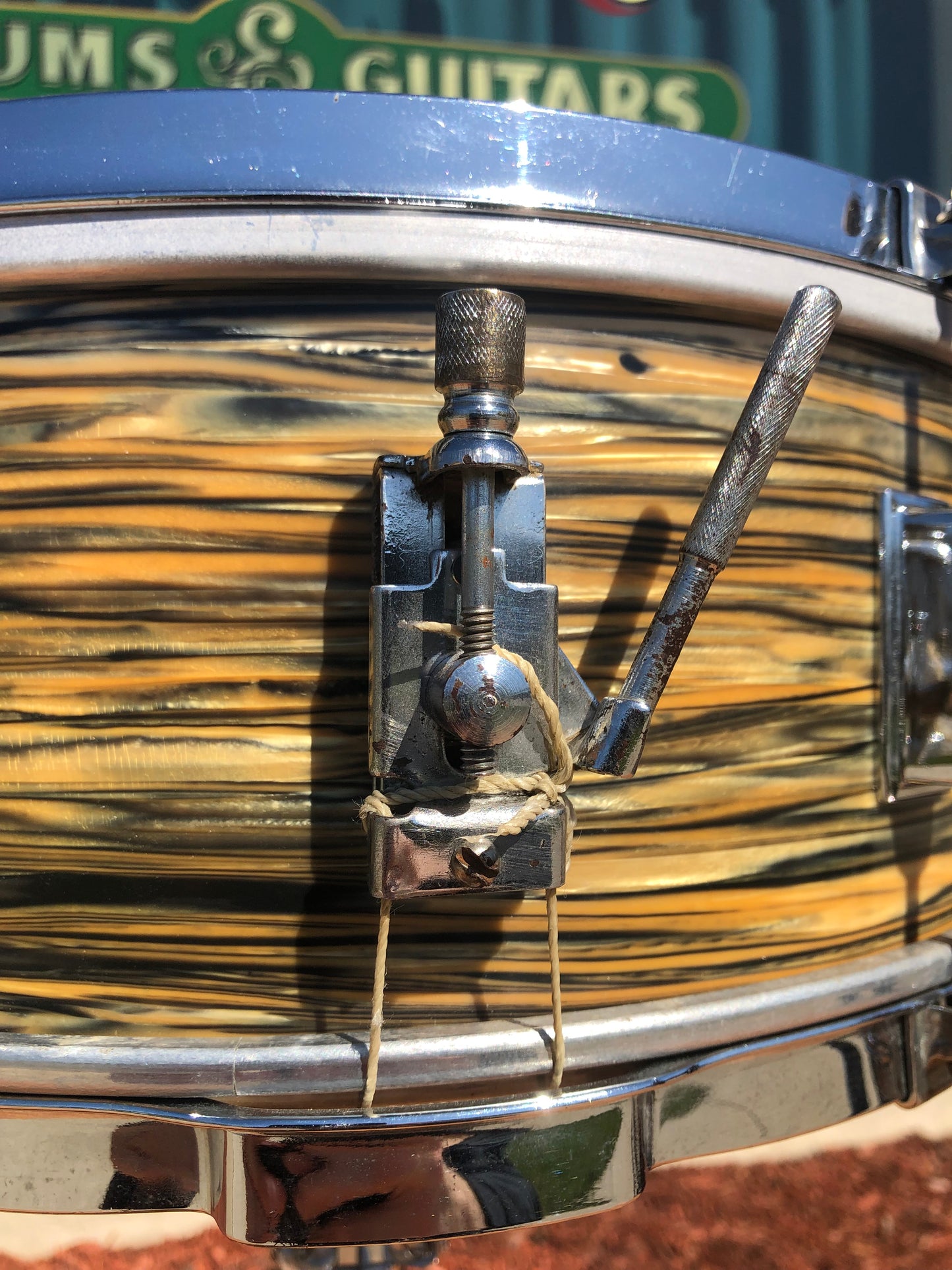 Vintage Kent 5.5x14 Snare Drum Oyster Blue/Gold Pearl