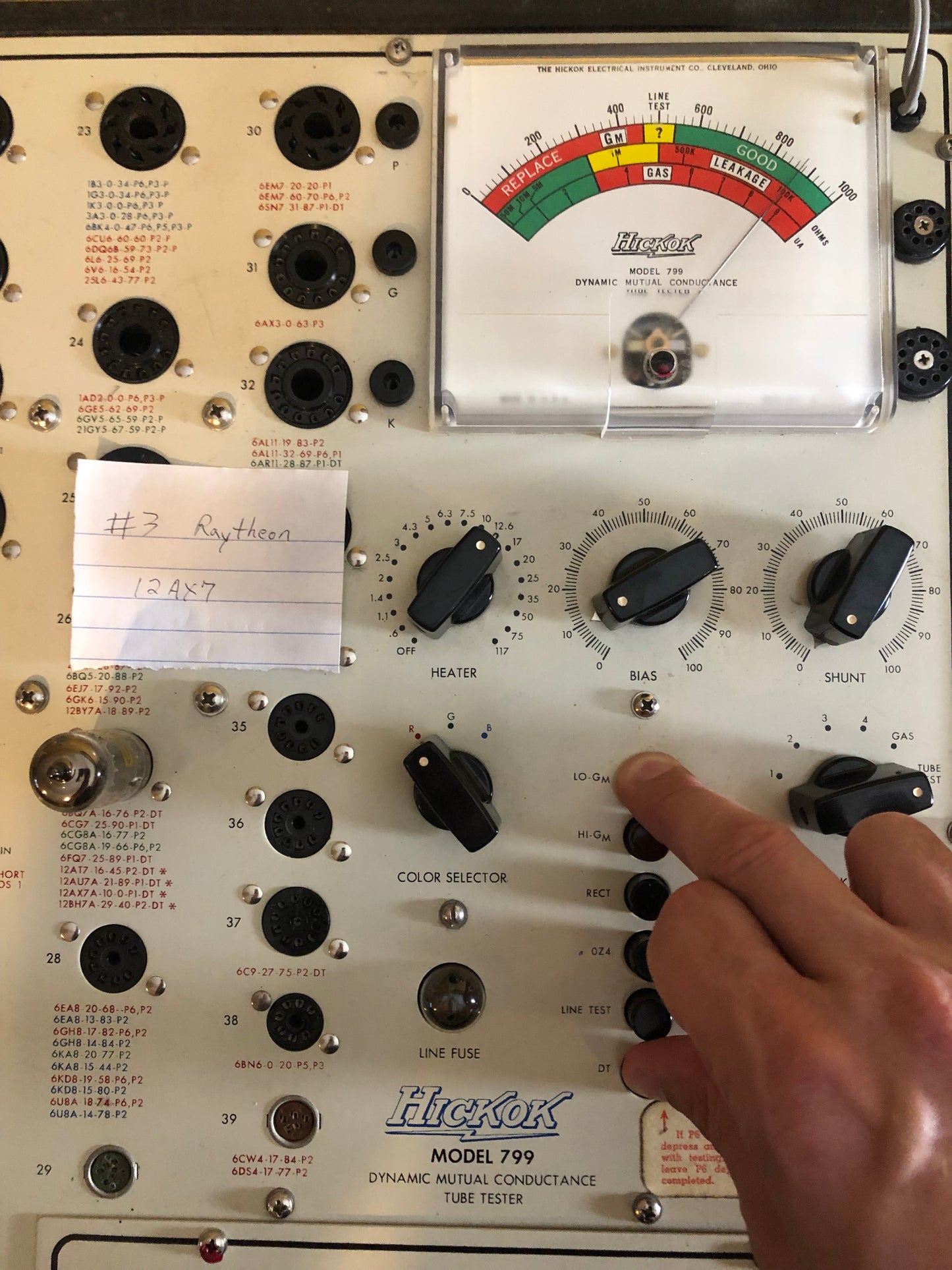 1962 Vintage Raytheon 12AX7 Preamp Tube ECC83 Black Plate Valve