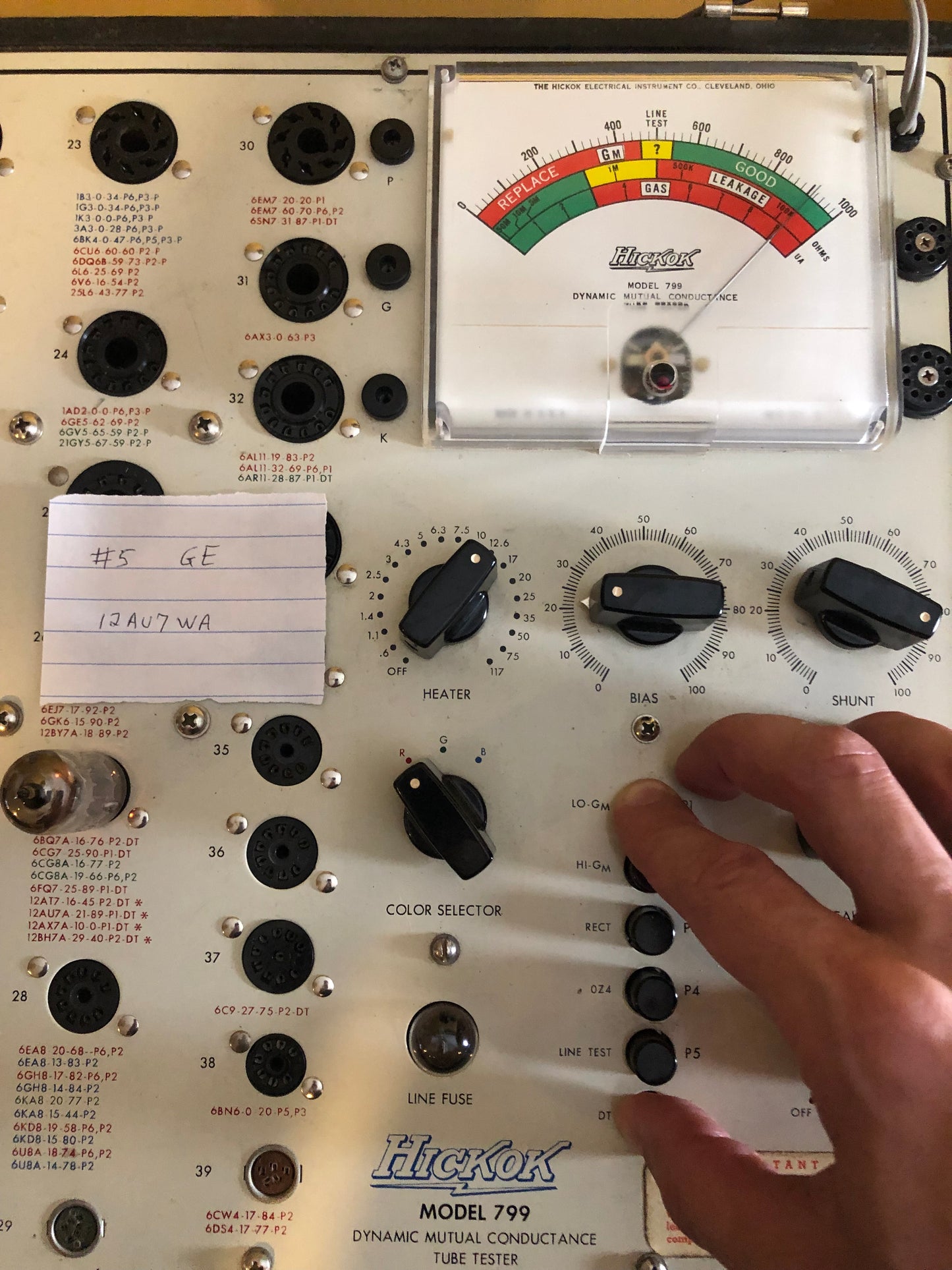 Vintage GE 12AU7WA Military Grade Tube USAF-6189 General Electric ECC82