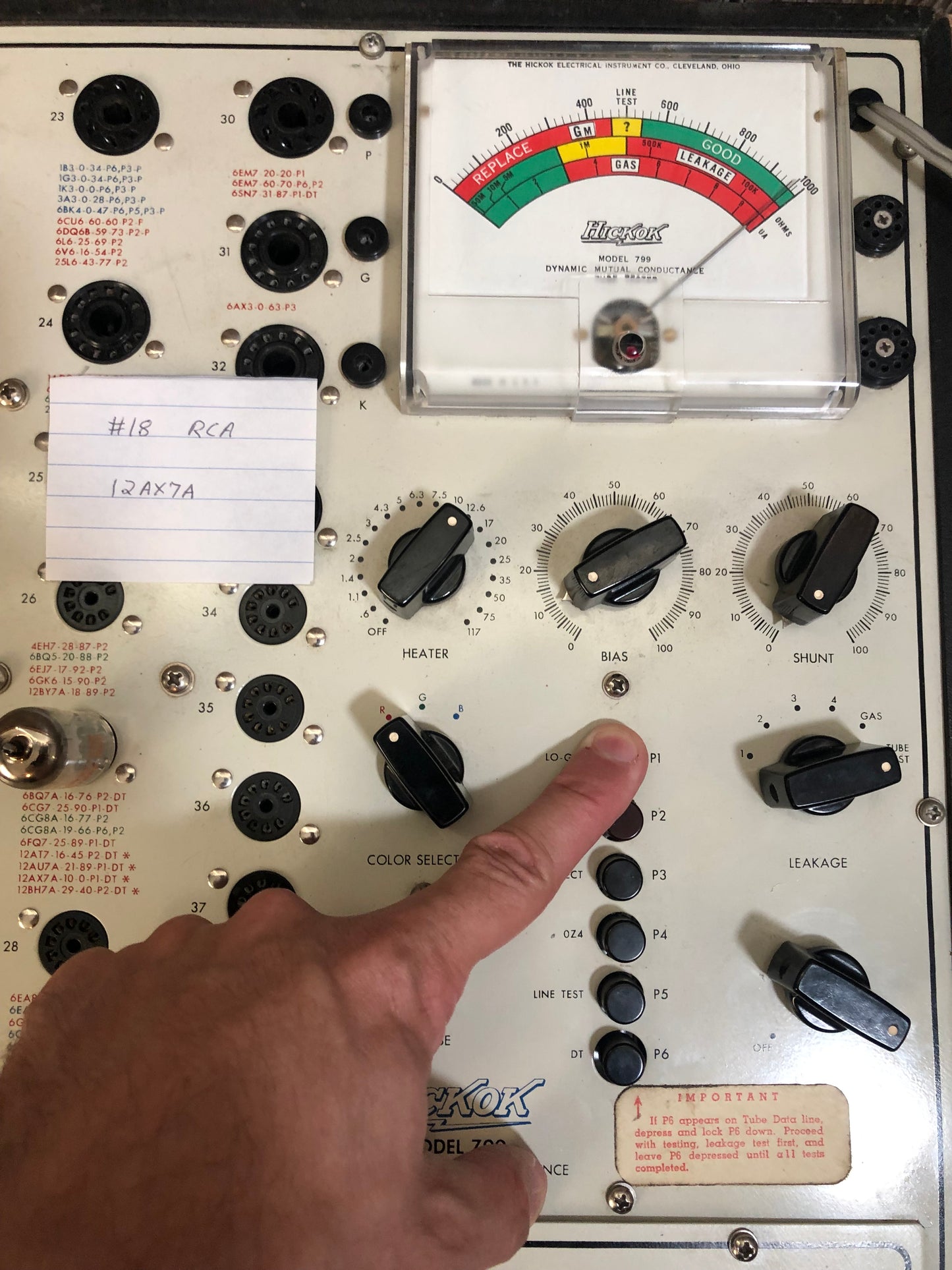 N.O.S. Vintage RCA 12AX7A Preamp Tube ECC83 Valve 12AX7 w/ Original Box