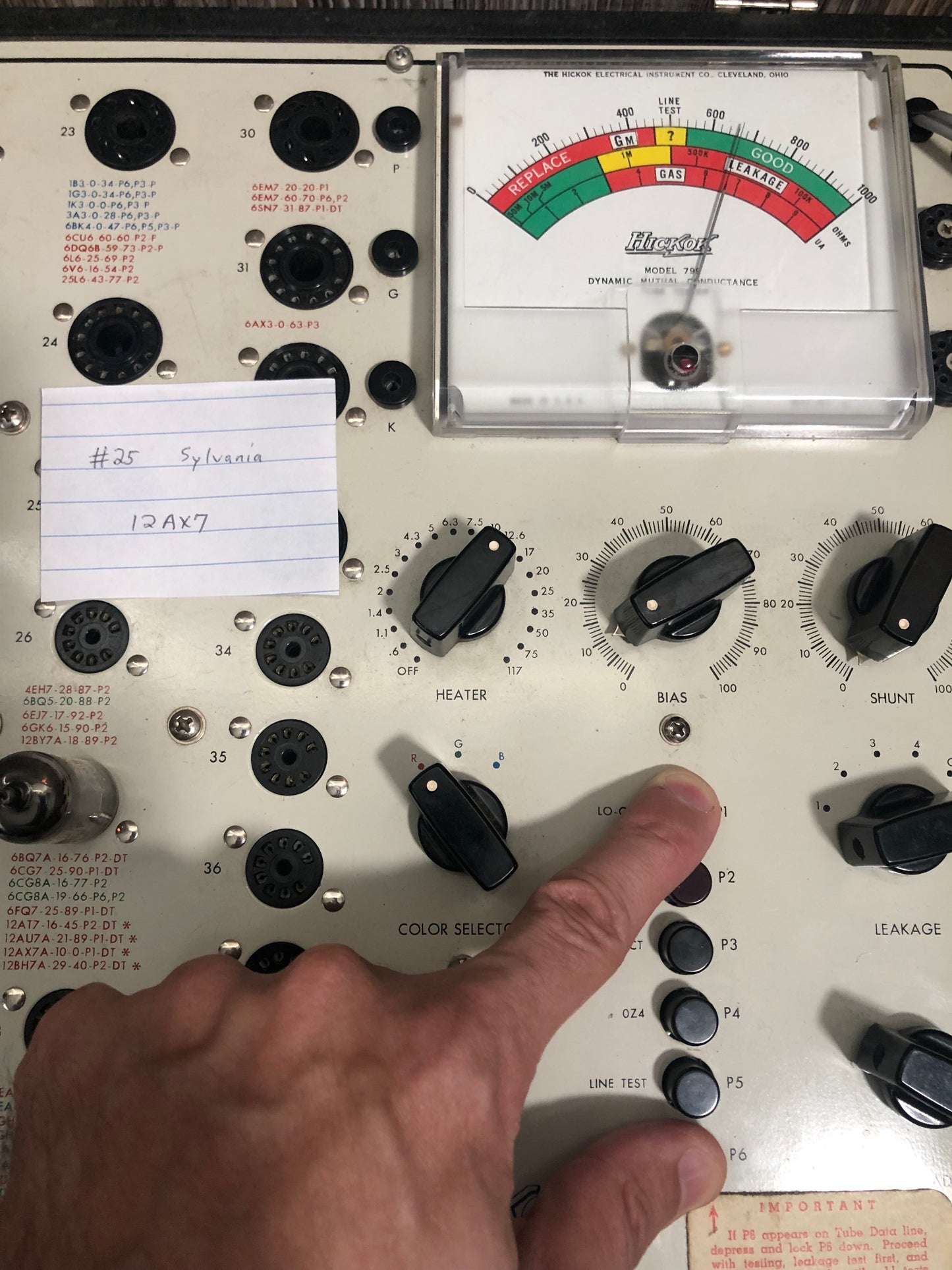 Vintage Sylvania 12AX7 Preamp Tube Short Black Plate Square Getter ECC83 Valve