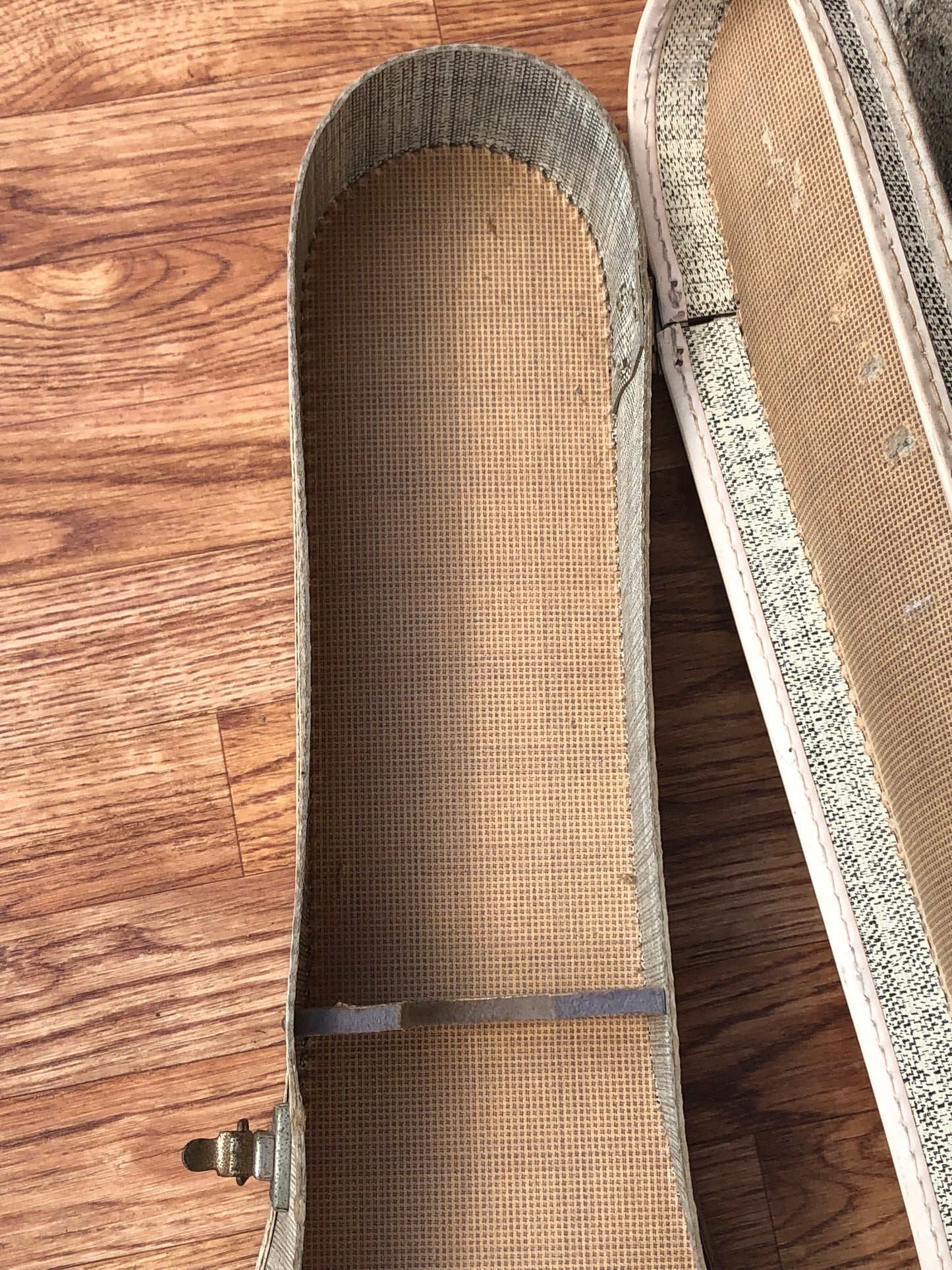 Vintage Tweed Electric Guitar Chipboard Case - Kent