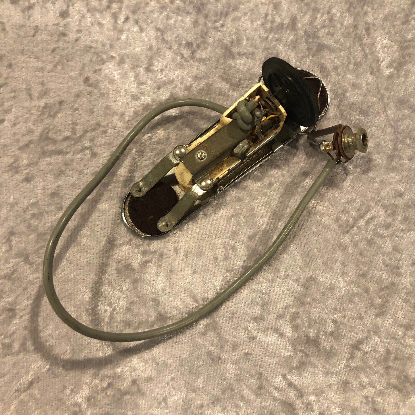 1950s DeArmond RHC-B Flattop Acoustic Guitar Soundhole Pickup
