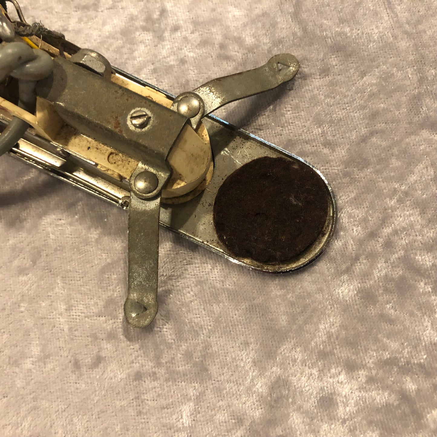 1950s DeArmond RHC-B Flattop Acoustic Guitar Soundhole Pickup