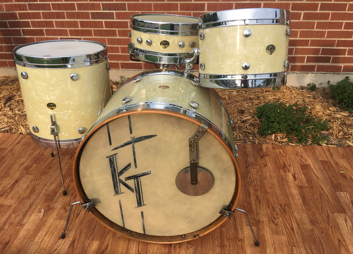 1951 Leedy & Ludwig Knob Tension Drum Set White Marine Pearl 24/13/16/5.5x14 Snare
