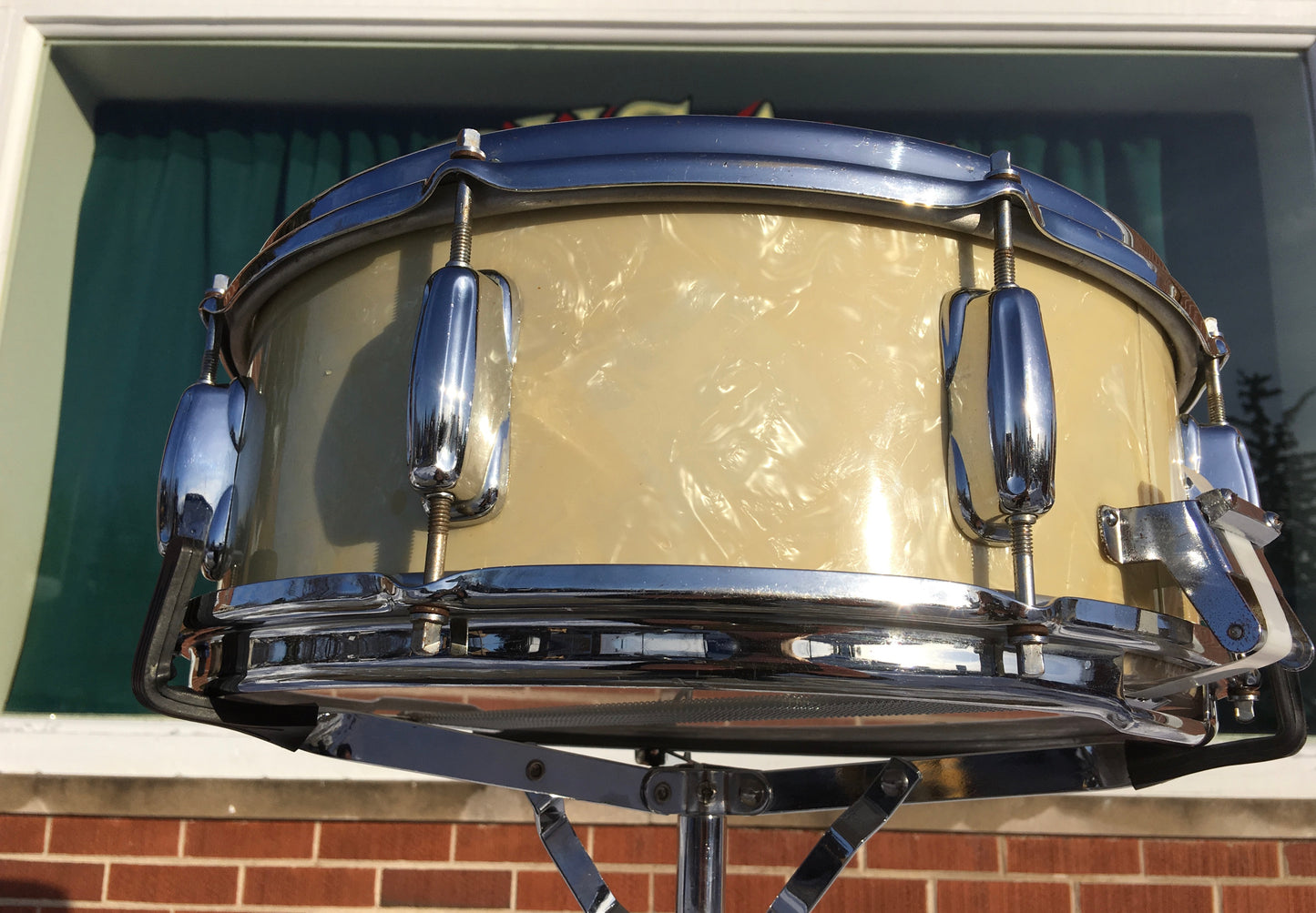 1960's Slingerland 5.5x14 White Marine Pearl Artist 3 ply Snare Drum