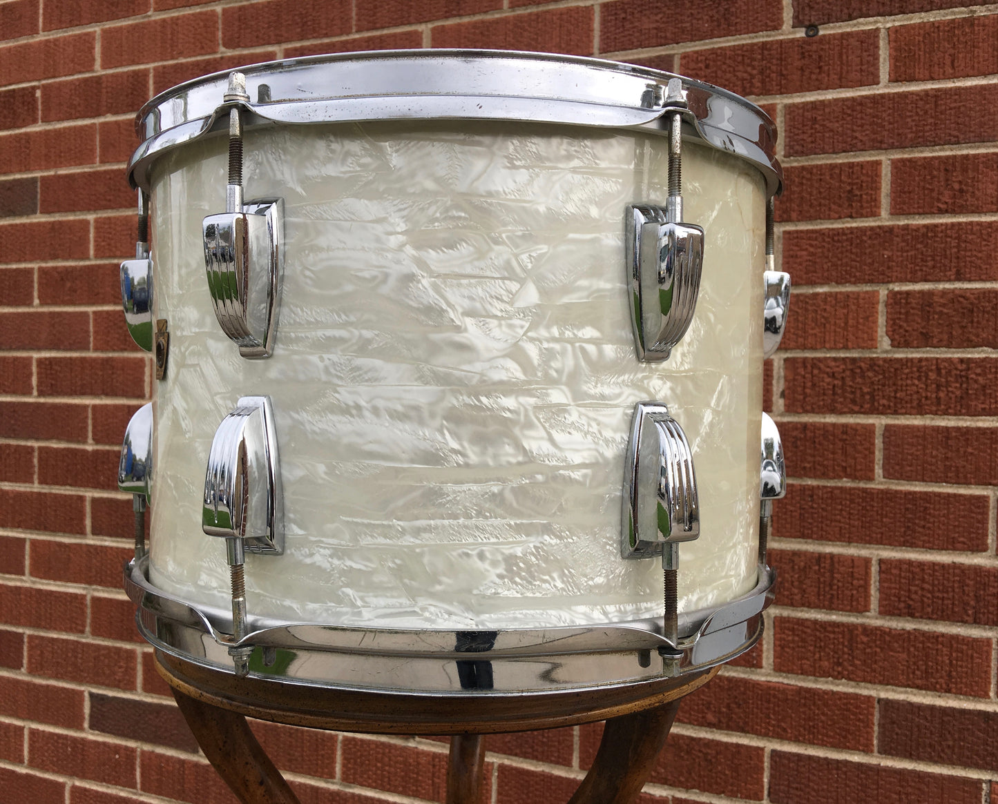 1960's Ludwig 9x13 White Marine Pearl Super Classic Tom Drum