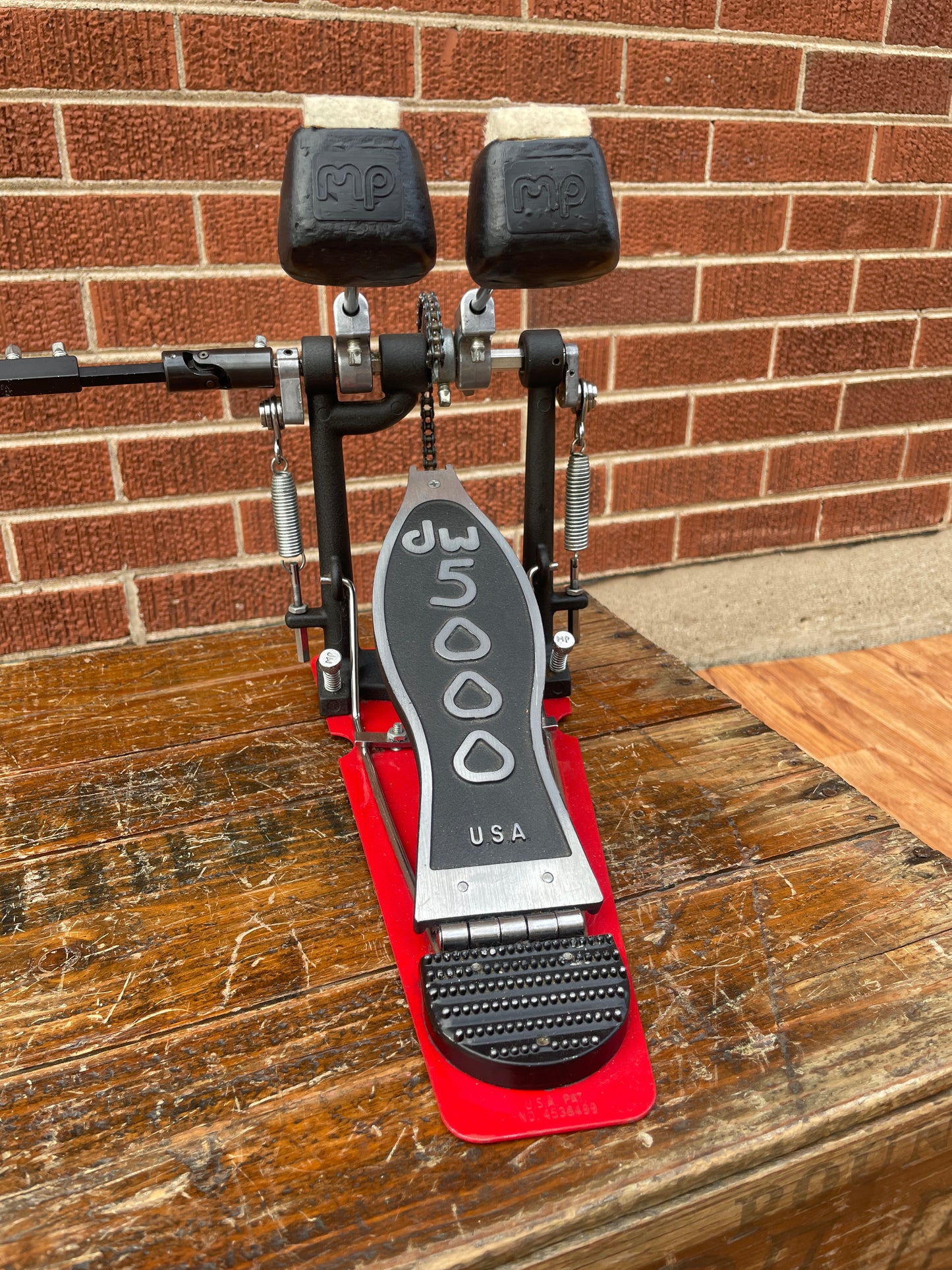 DW 5000 Series Accelerator Single Chain Double Bass Pedal Drum Workshop