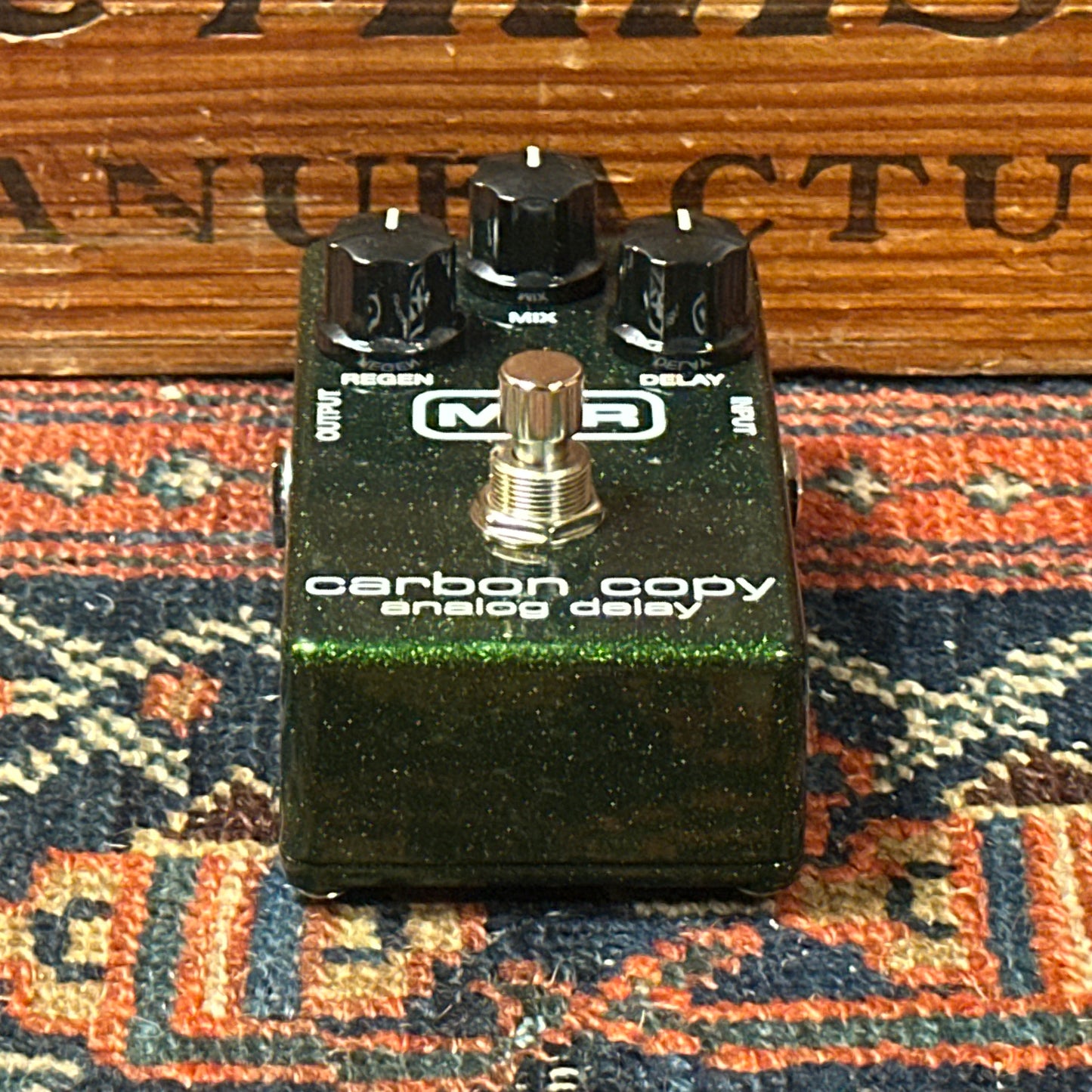 MXR M169 Carbon Copy Analog Delay Pedal *Video Demo*