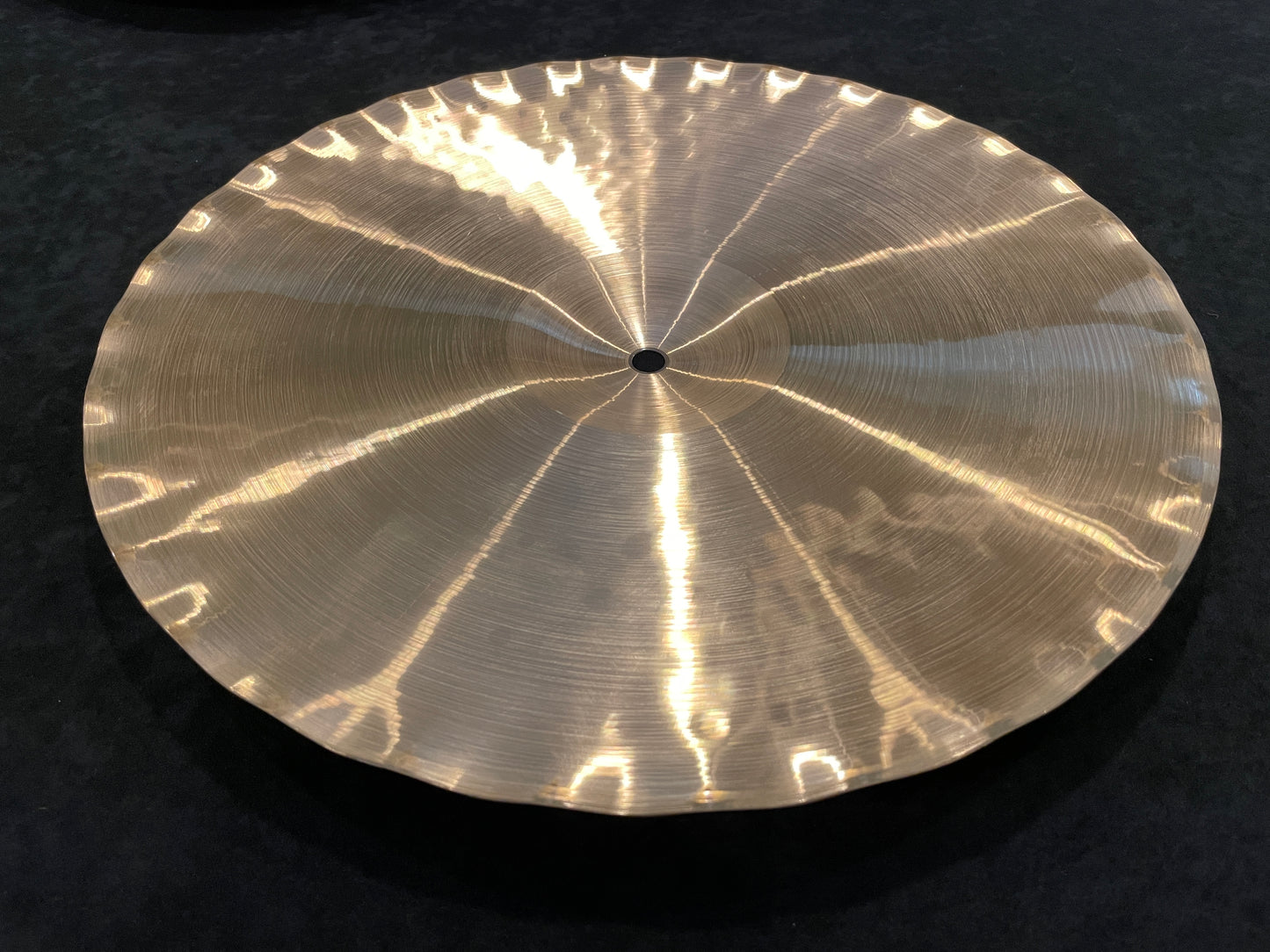 15" Paiste 2002 Sound Edge Hi-Hat Cymbal Pair 1152g/1256g