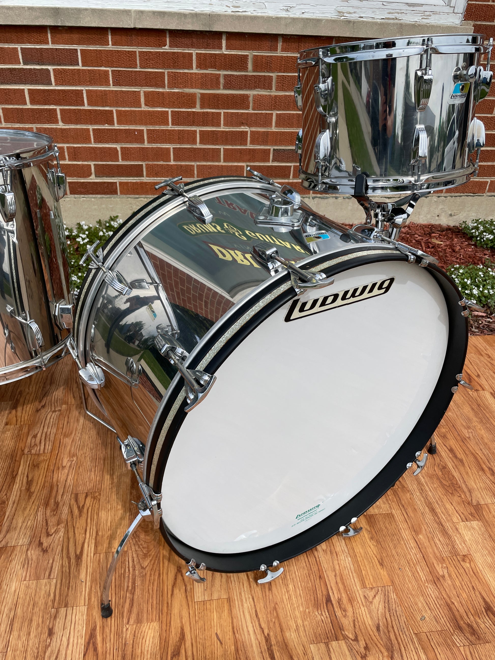 1970s Ludwig Stainless Steel Drum Set 24/13/16/18 – Drugan's Drums & Guitars