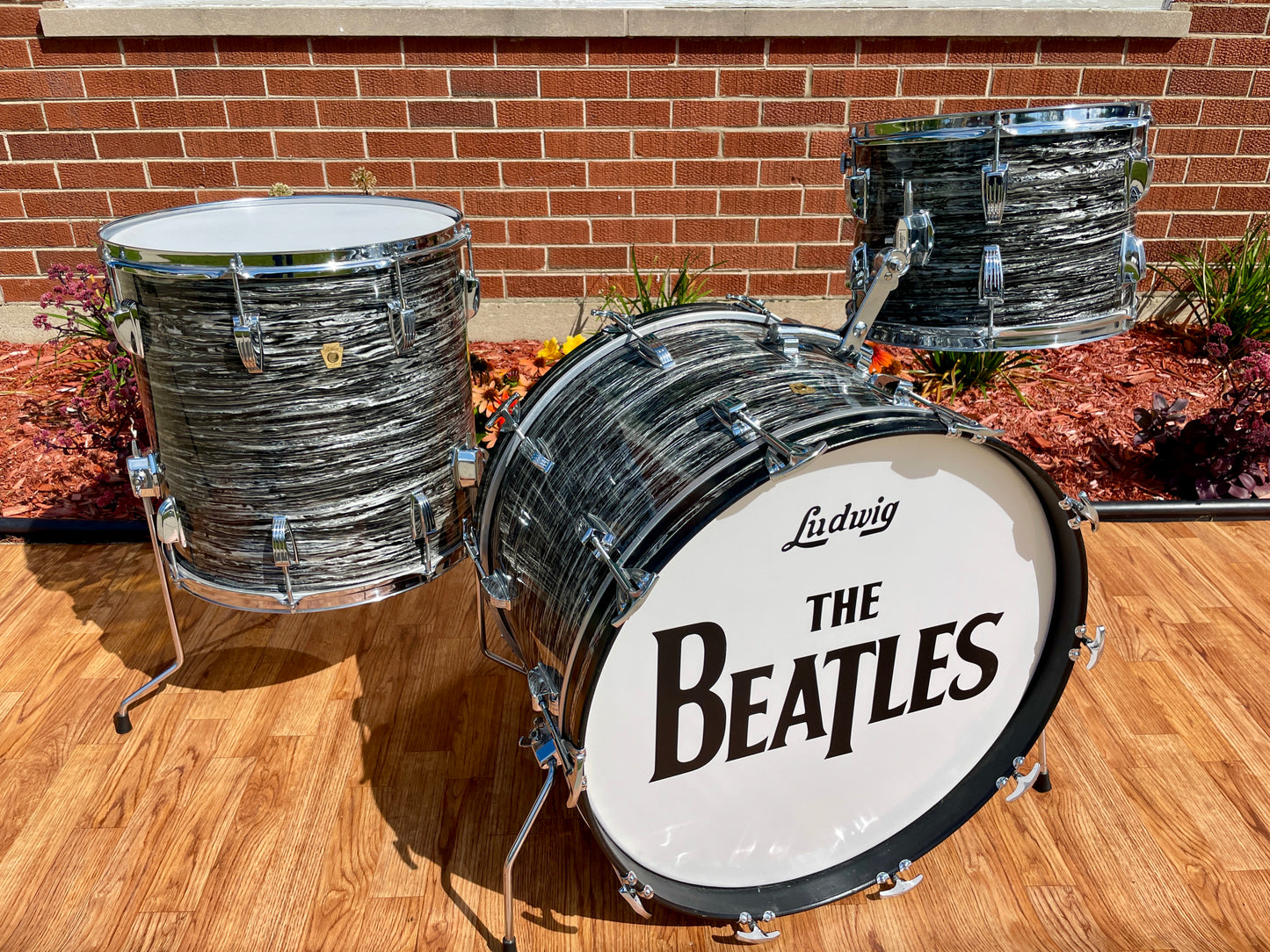 1960s Ludwig Super Classic Drum Set Oyster Black Pearl 13/16/22 Ringo Starr The Beatles
