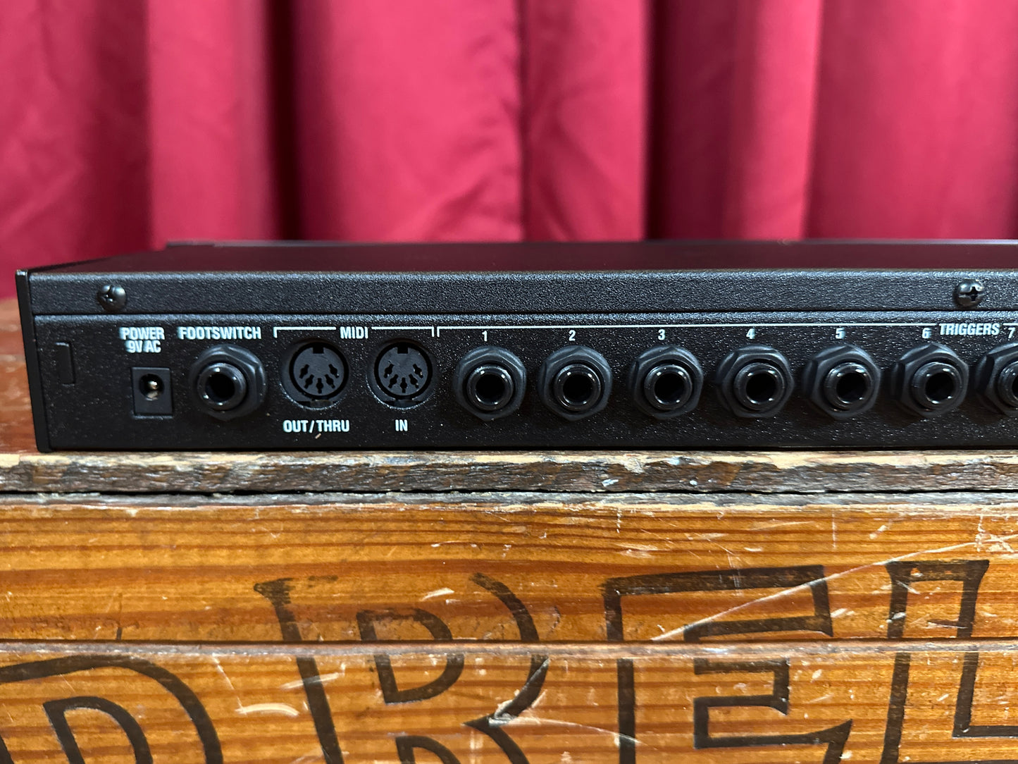 Alesis D4 16-Bit Stereo Drum Module Sample Rack w/ Power Supply
