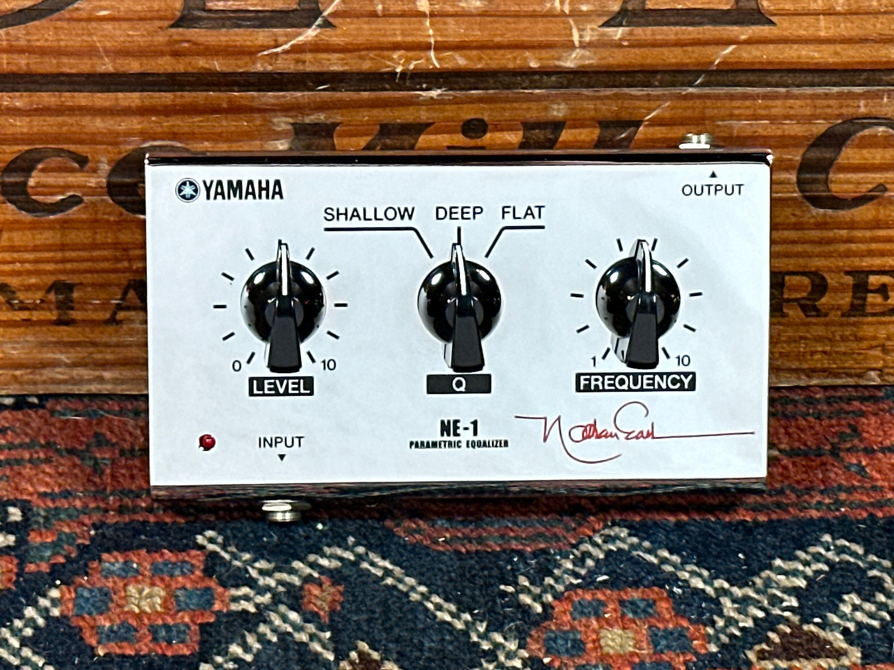 YAMAHA NE-1 Nathan East パラメトリックイコライザー Yamaha NE-1 Nathan East Signature Parametric Equalizer EQ