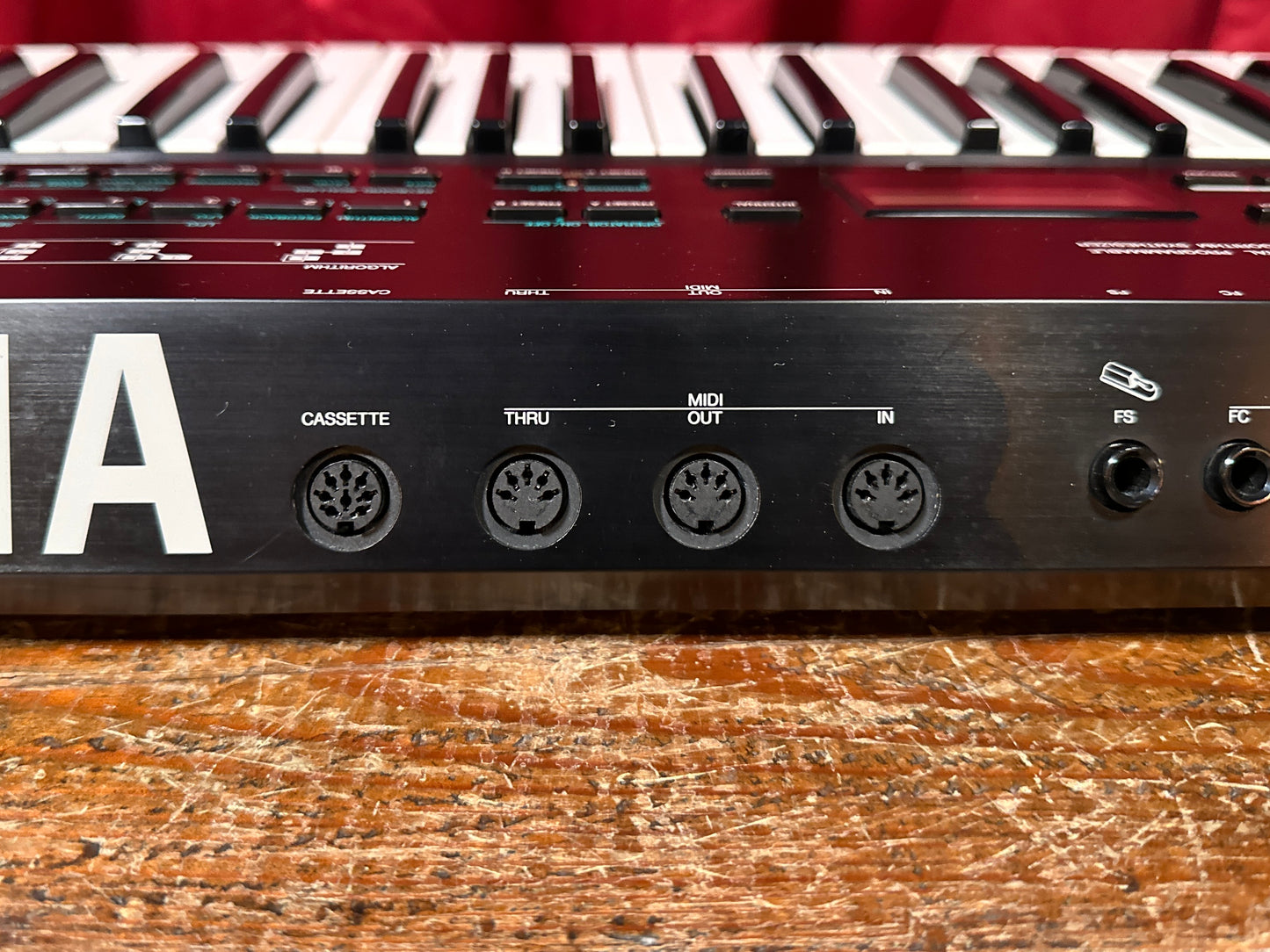 Yamaha DX11 Programmable Algorithm Synthesizer w/ Hardshell Case