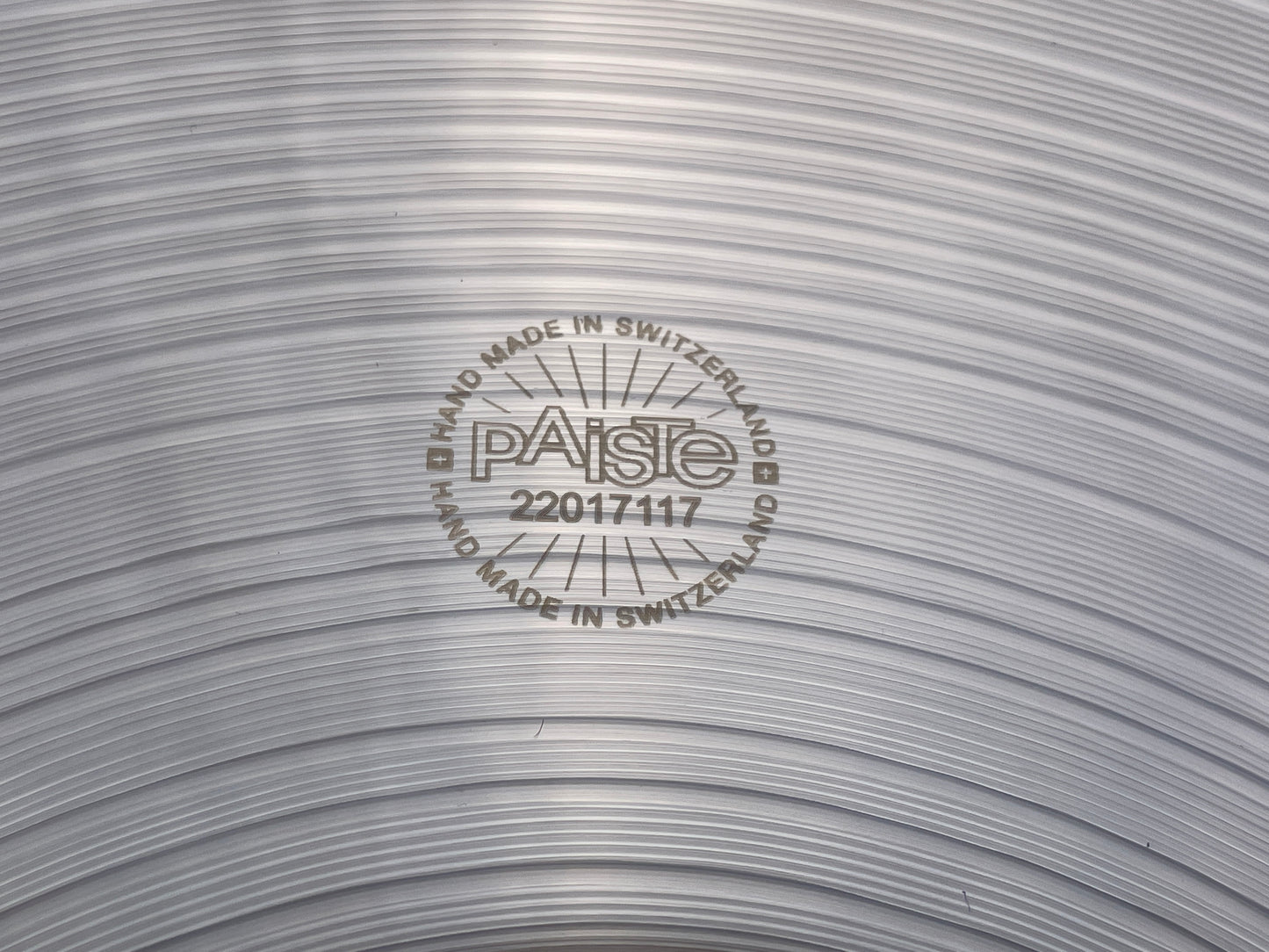 19" Paiste 2002 Thin Crash Cymbal 1510g *Video Demo*