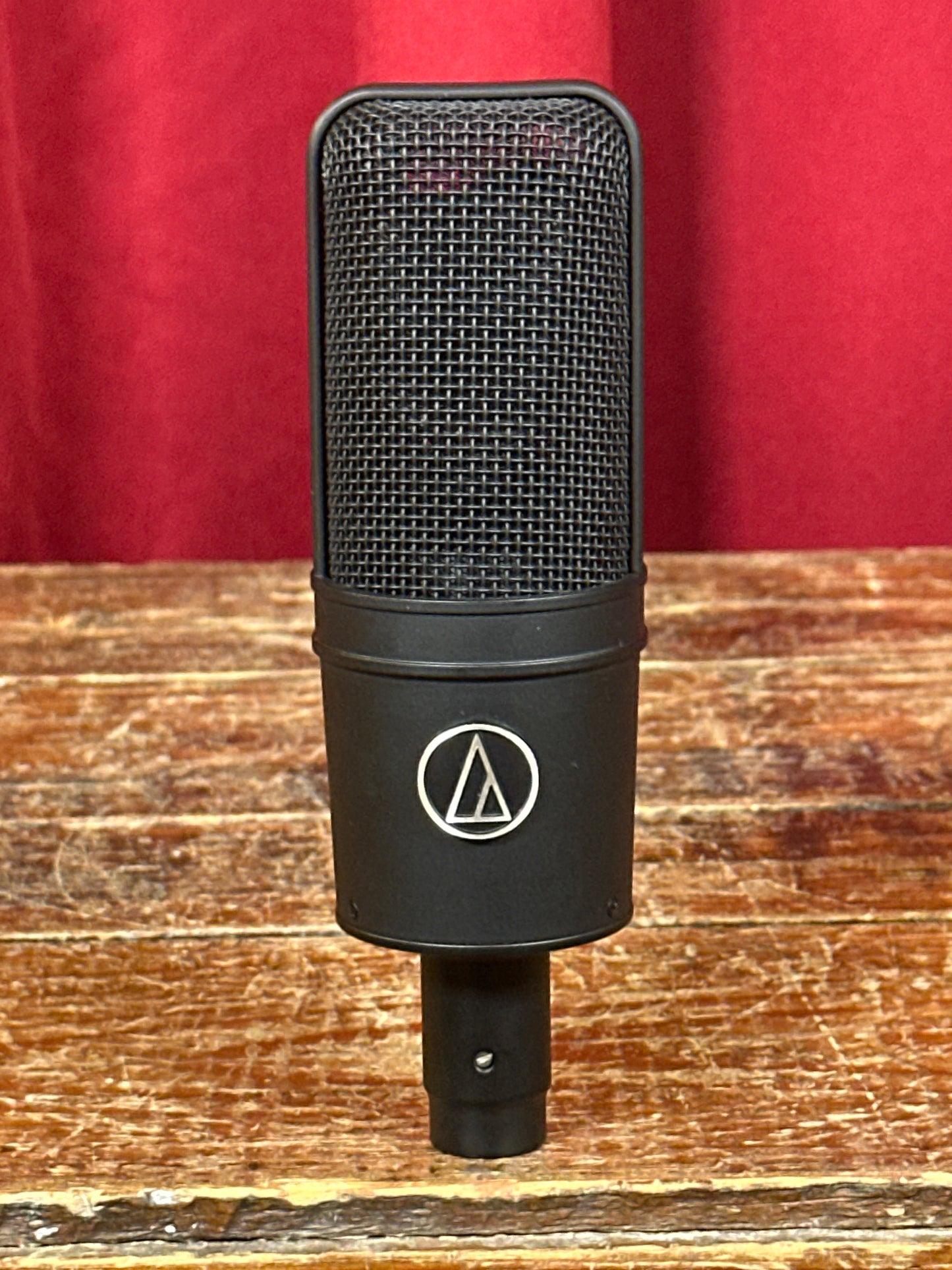 Audio Technica AT4033 Cardioid Condenser Microphone