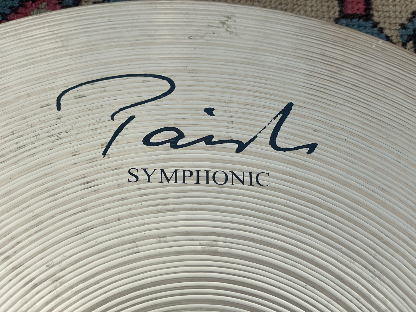 18" Paiste Signature Medium Symphonic Hand Cymbal Pair